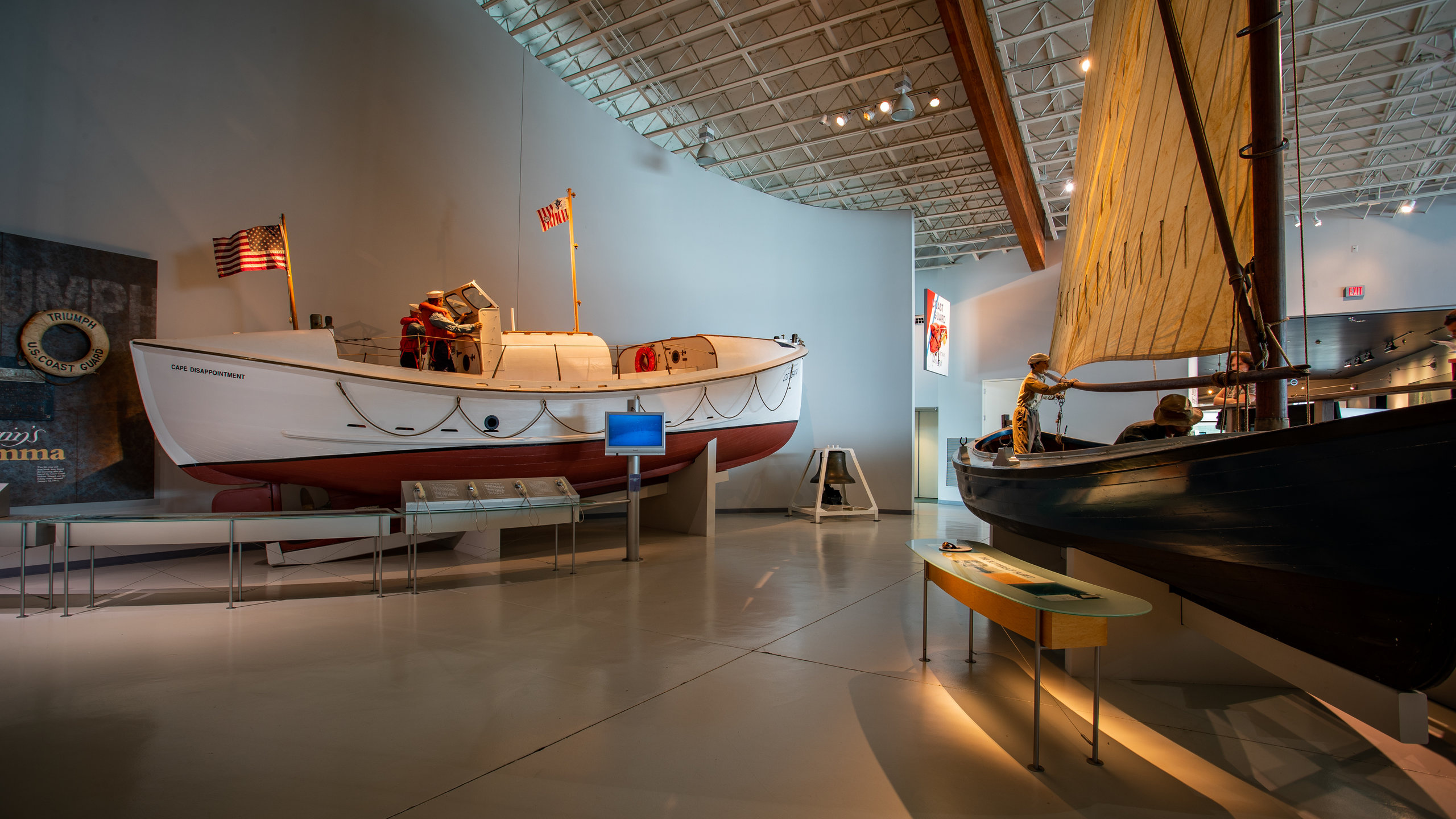 Columbia River Maritime Museum, Astoria vacation rentals, House rentals, Oregon coast, 2560x1440 HD Desktop