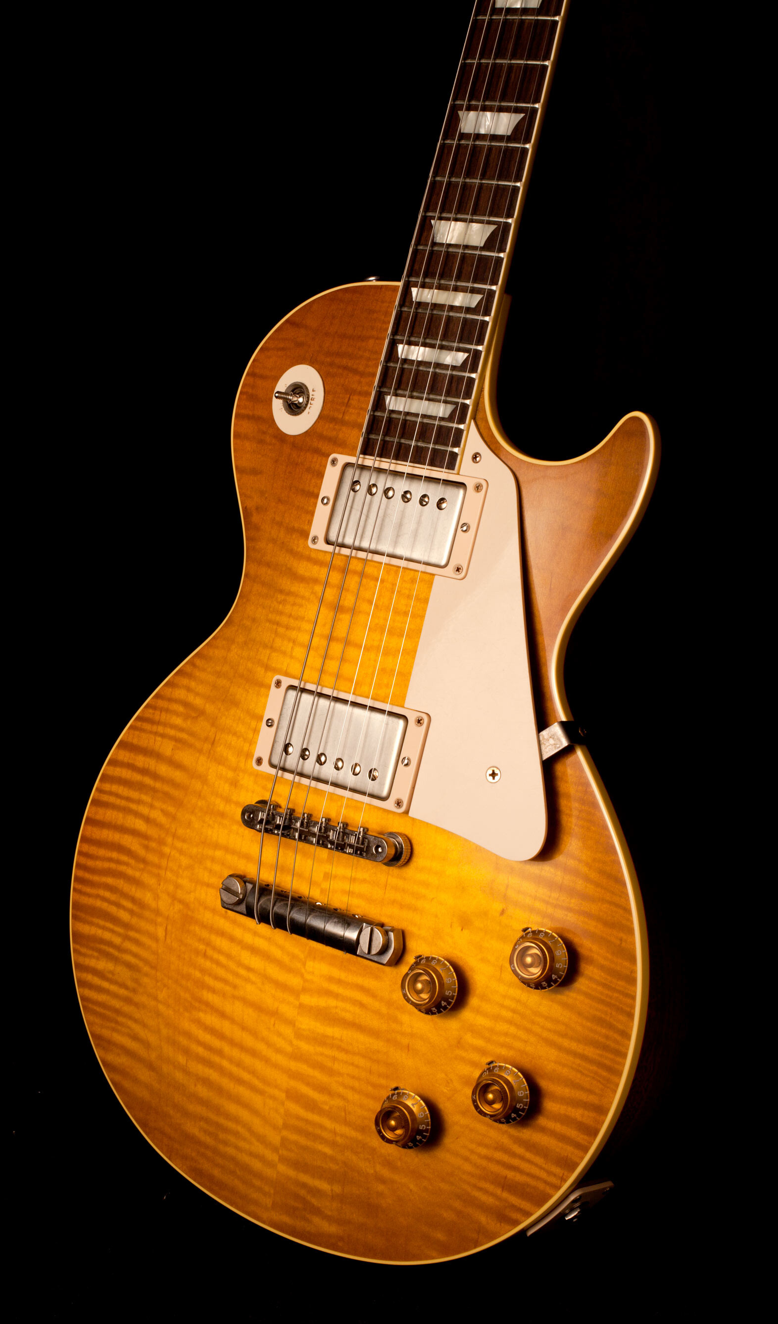 Gibson Guitar: Joe Bonamassa Skinnerburst '59 Les Paul Standard, The instrument of one of the most revered guitarists of our time. 1580x2680 HD Background.