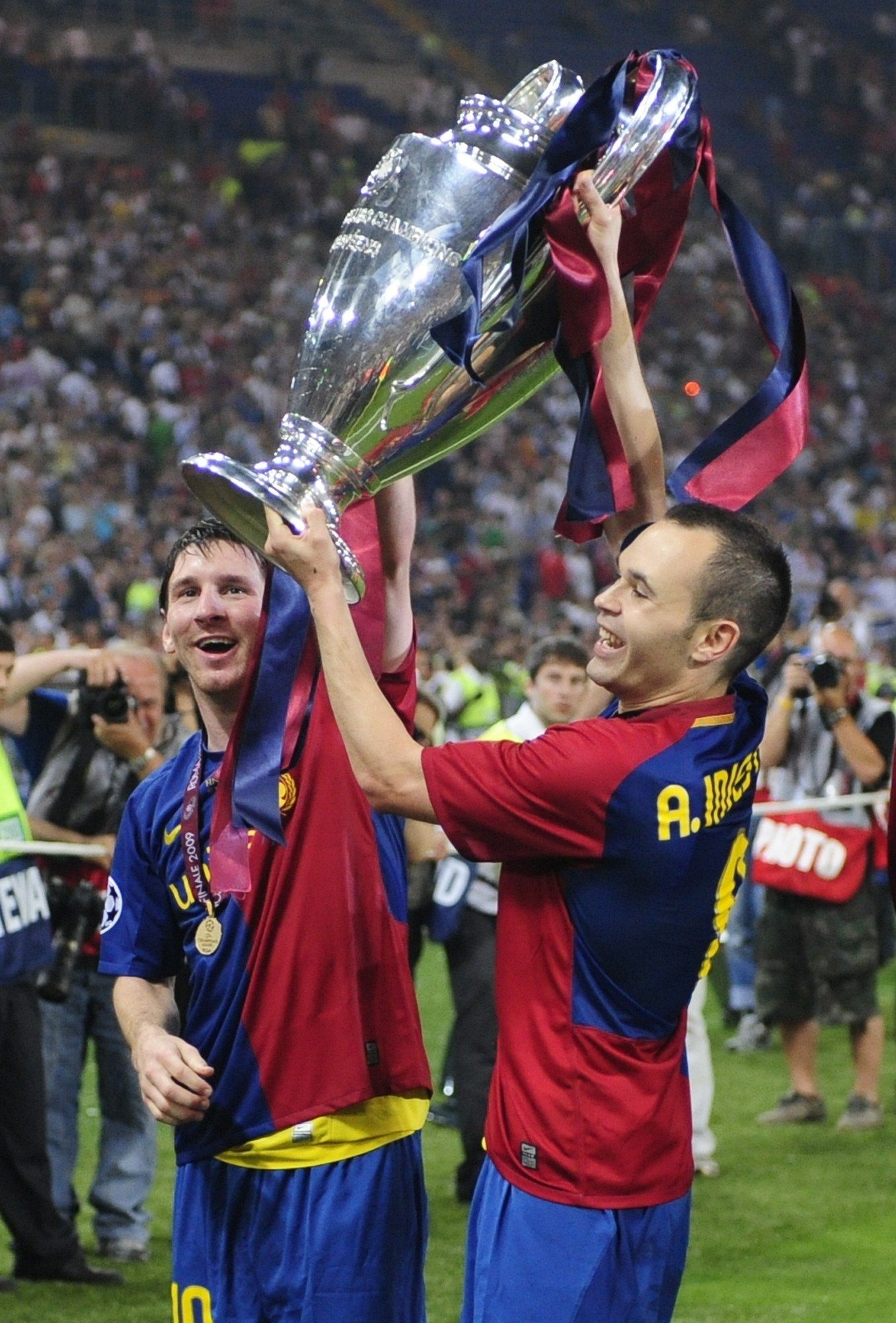 Iniesta, Sports superstar, Barcelona legend, Football icon, 1360x2000 HD Phone