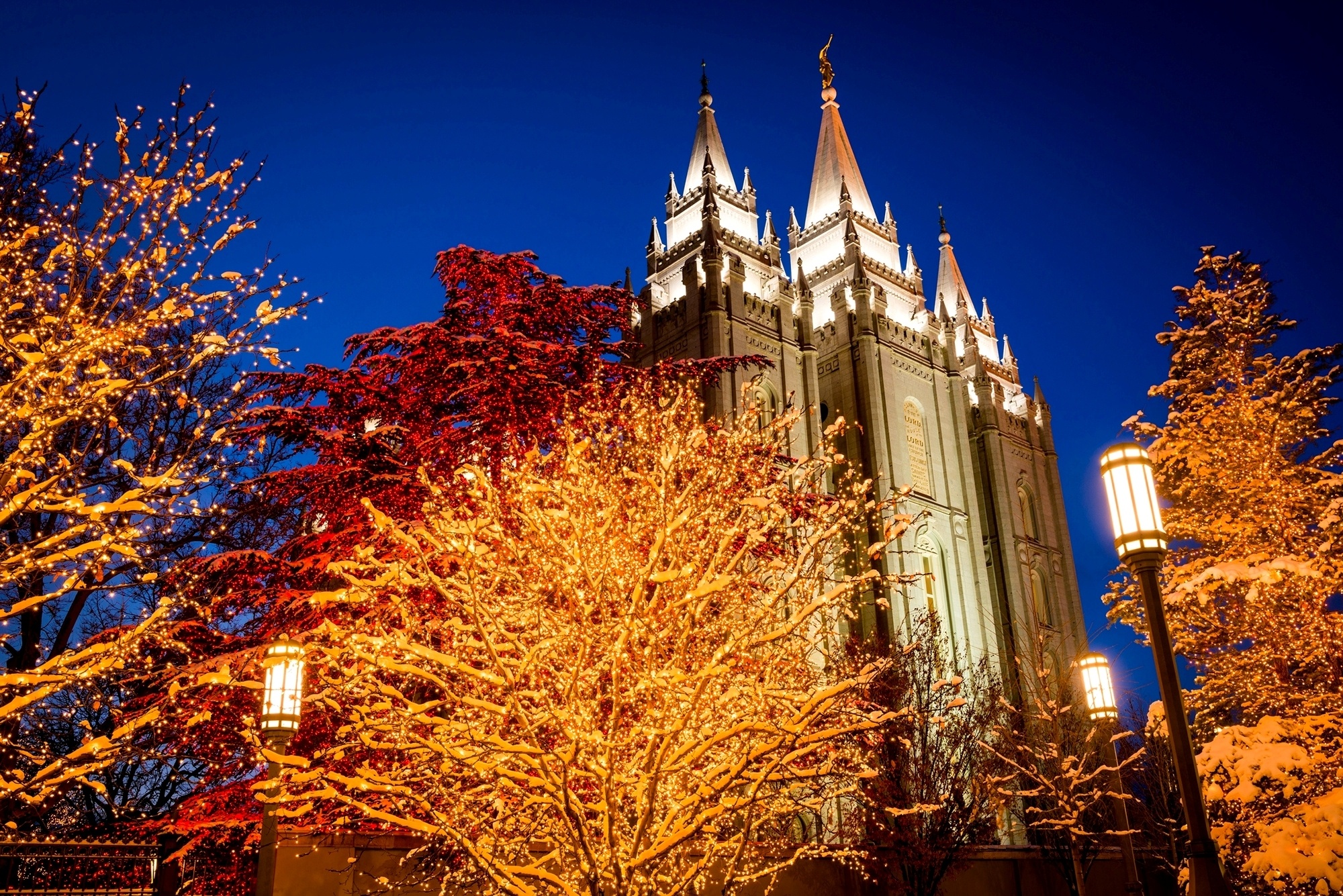 Salt Lake Temple, Salt Lake City, USA, Night city, 2000x1340 HD Desktop