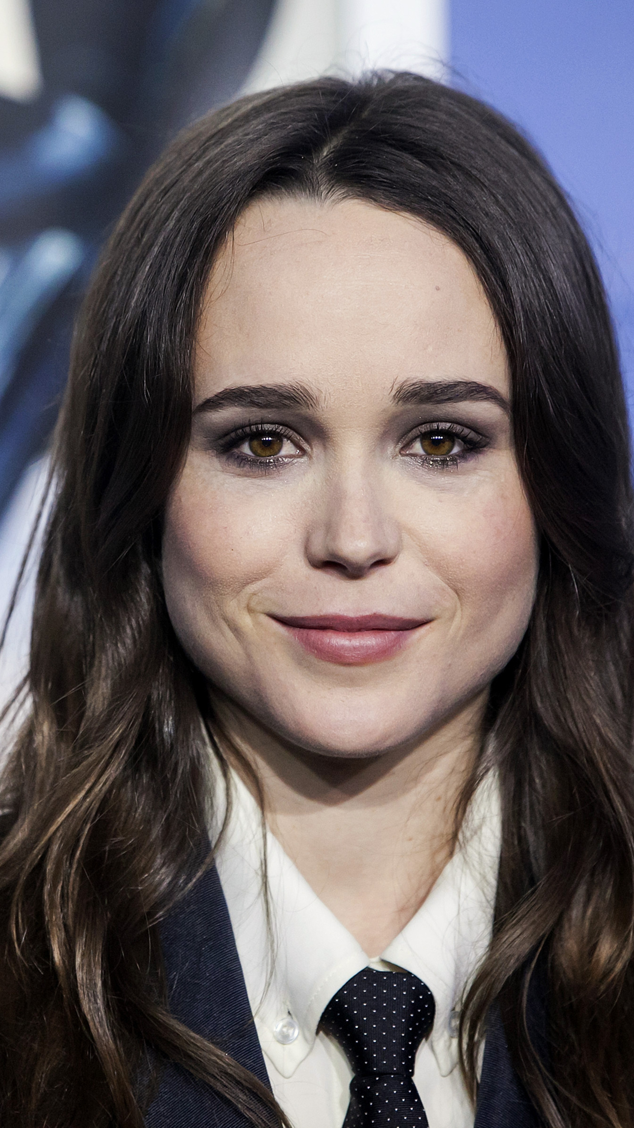 Elliot Page, Notable movies, Ellen Page wallpapers, Actress Michelle Walker's post, 2160x3840 4K Phone