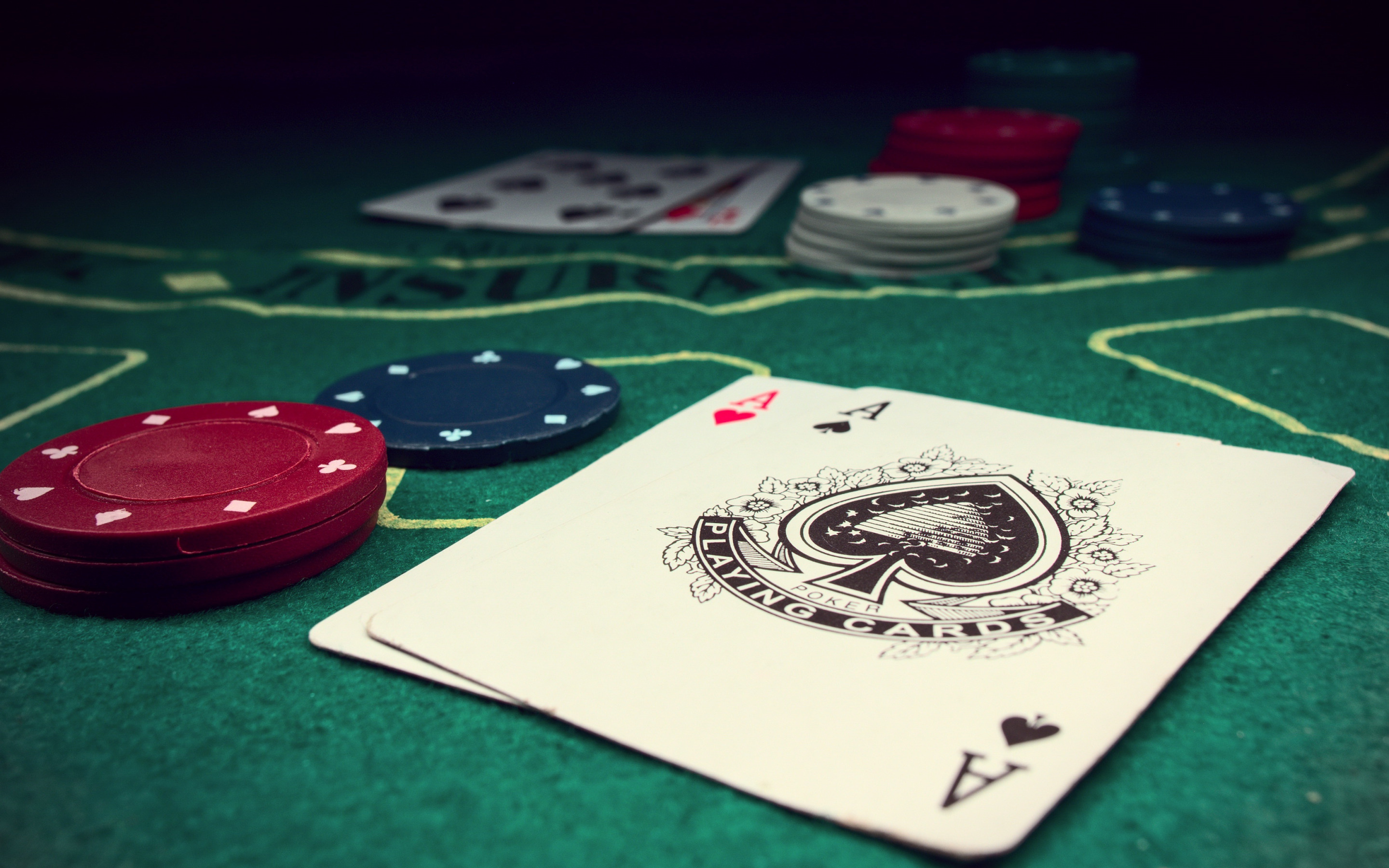 Poker: Cloths, Mats, Table topper, A pair of aces, Texas Hold'em. 2880x1800 HD Background.