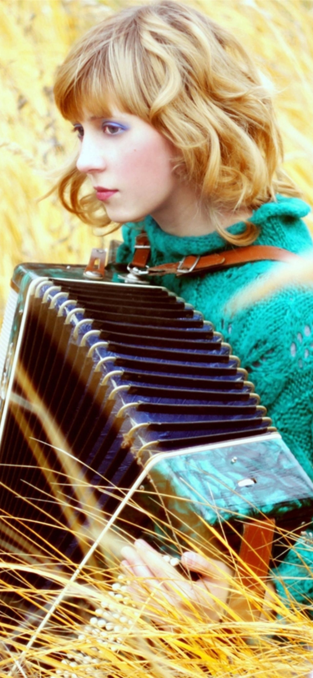 Accordion: Playing technique, Compressing or expanding the bellows while pressing buttons. 1290x2780 HD Wallpaper.