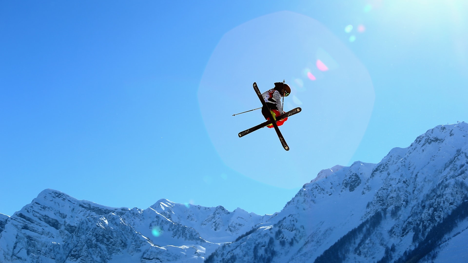 Skiing: Freestyle Skiing, Extreme winter sports, Downhill, Cross-country distance. 1920x1080 Full HD Background.