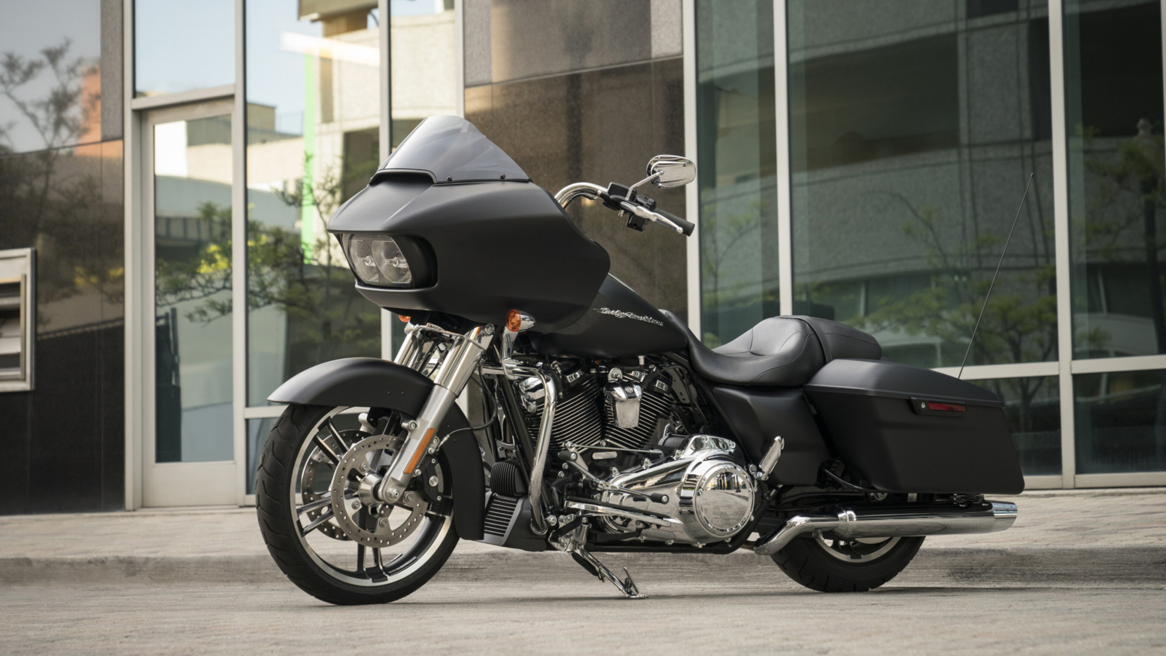 Harley-Davidson Glide: American motorcycles, Founded in 1903, Bikes. 3840x2160 4K Wallpaper.