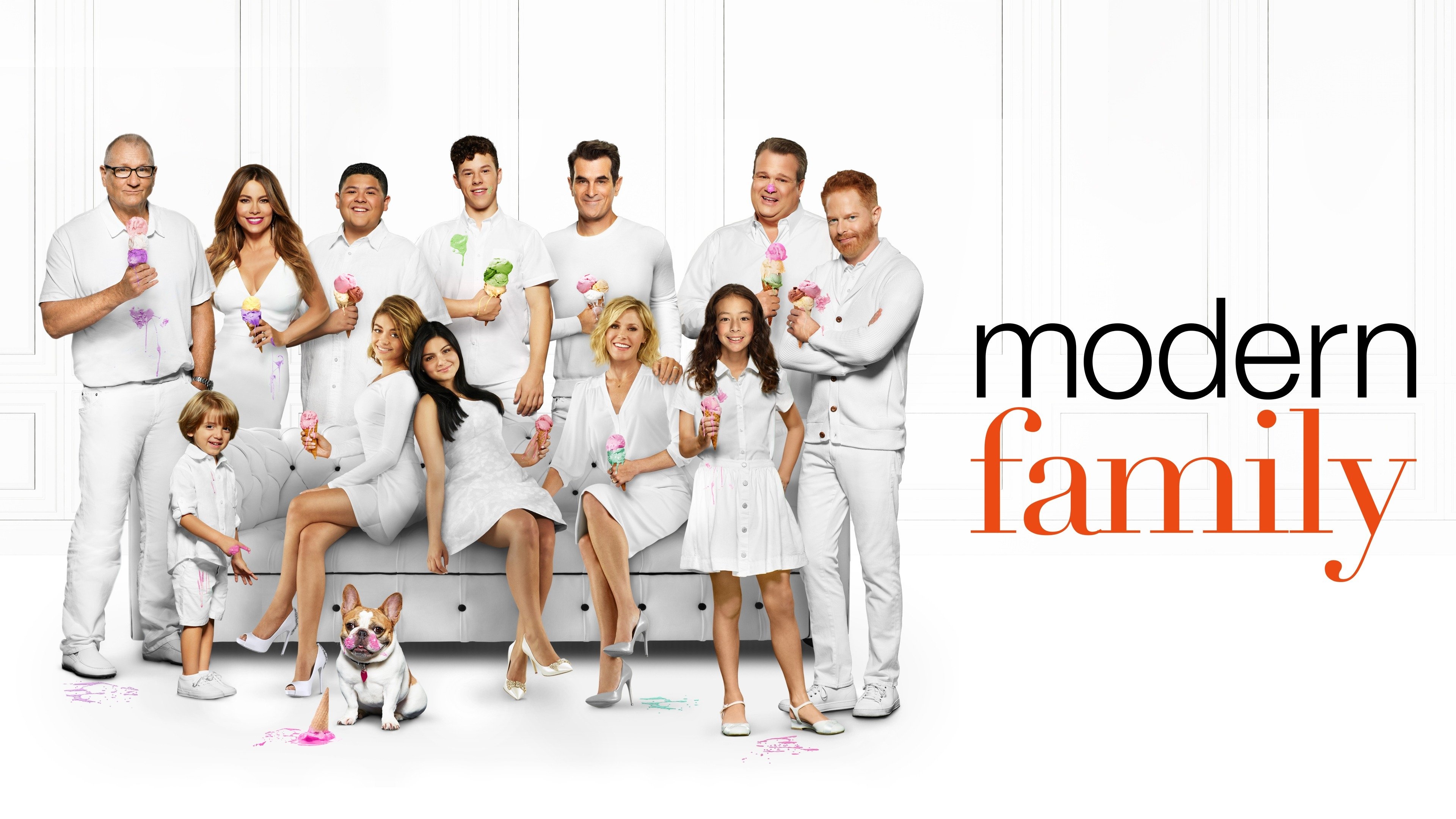 Modern Family, Family dynamics, Sitcom humor, Heartwarming moments, 3840x2160 4K Desktop