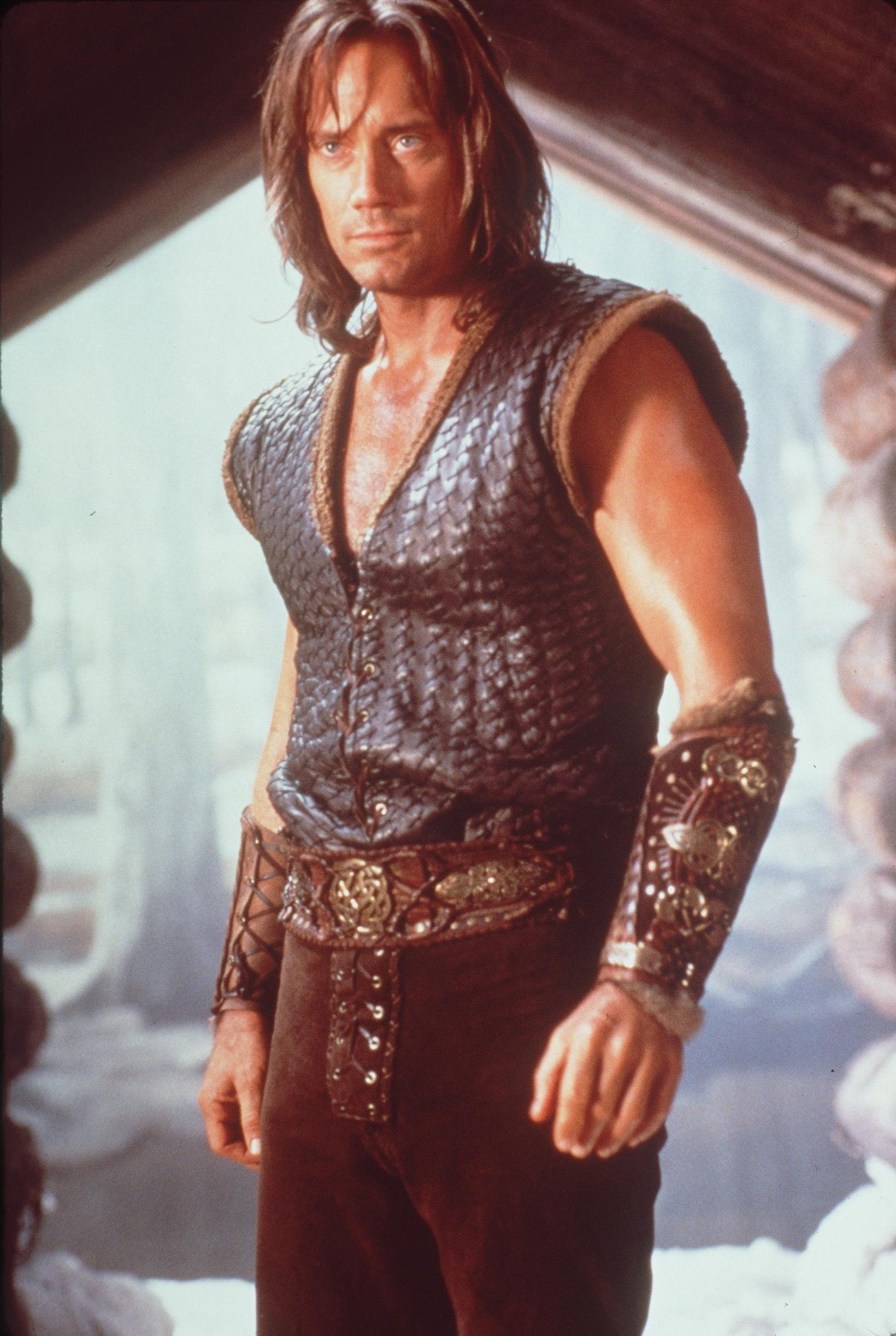 Hercules: The Legendary Journeys (TV Series): Kevin Sorbo, An American actor as the leading character. 1640x2450 HD Background.
