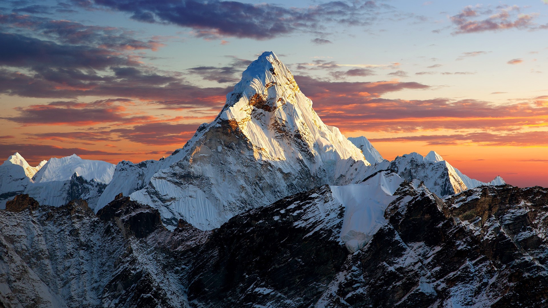 Tibetan Highlands, Mount Everest, Breathtaking 4K view, Majestic peak, 1920x1080 Full HD Desktop