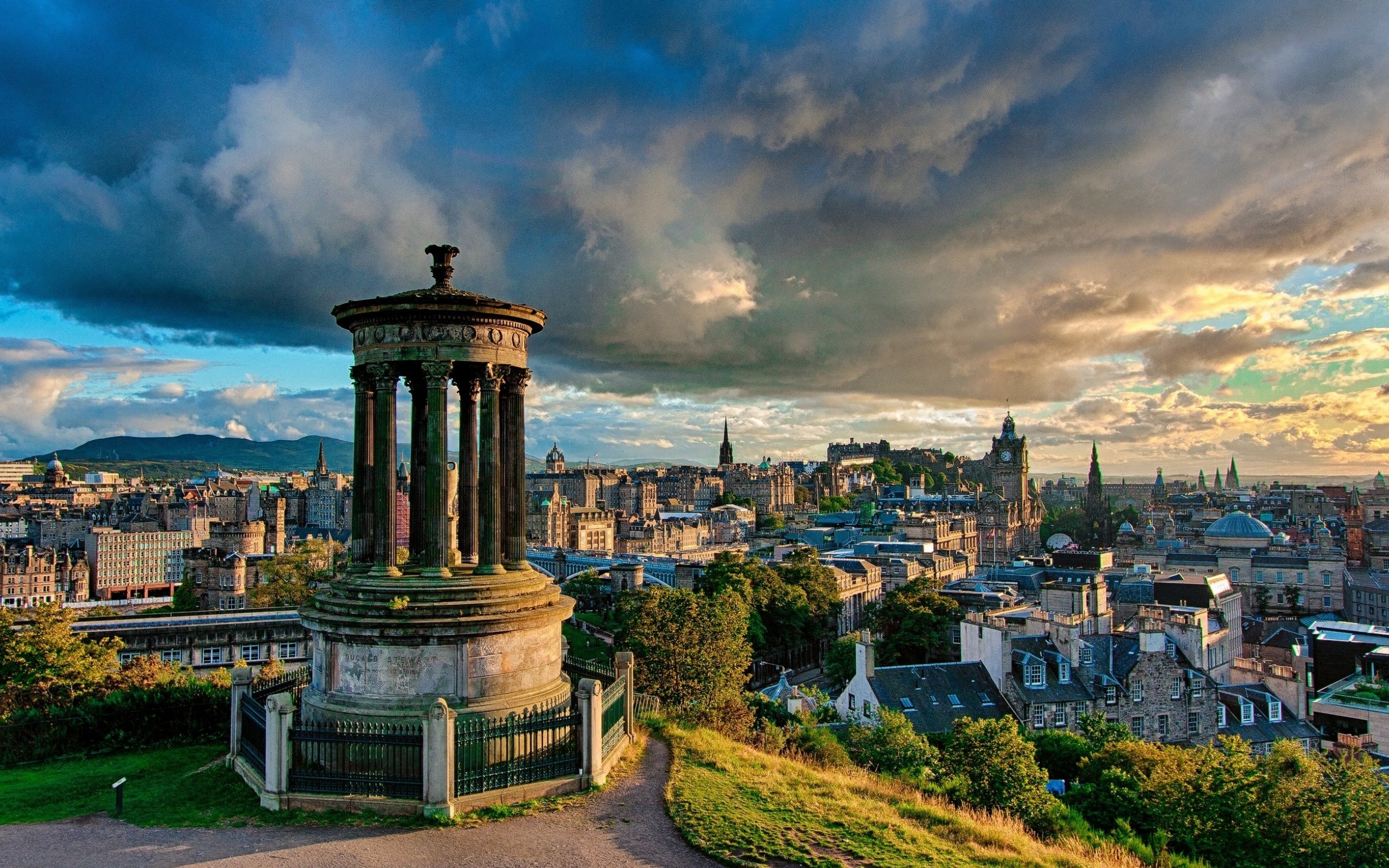 Edinburgh skyline, Historic architecture, Capital city, Vibrant streets, 2560x1600 HD Desktop