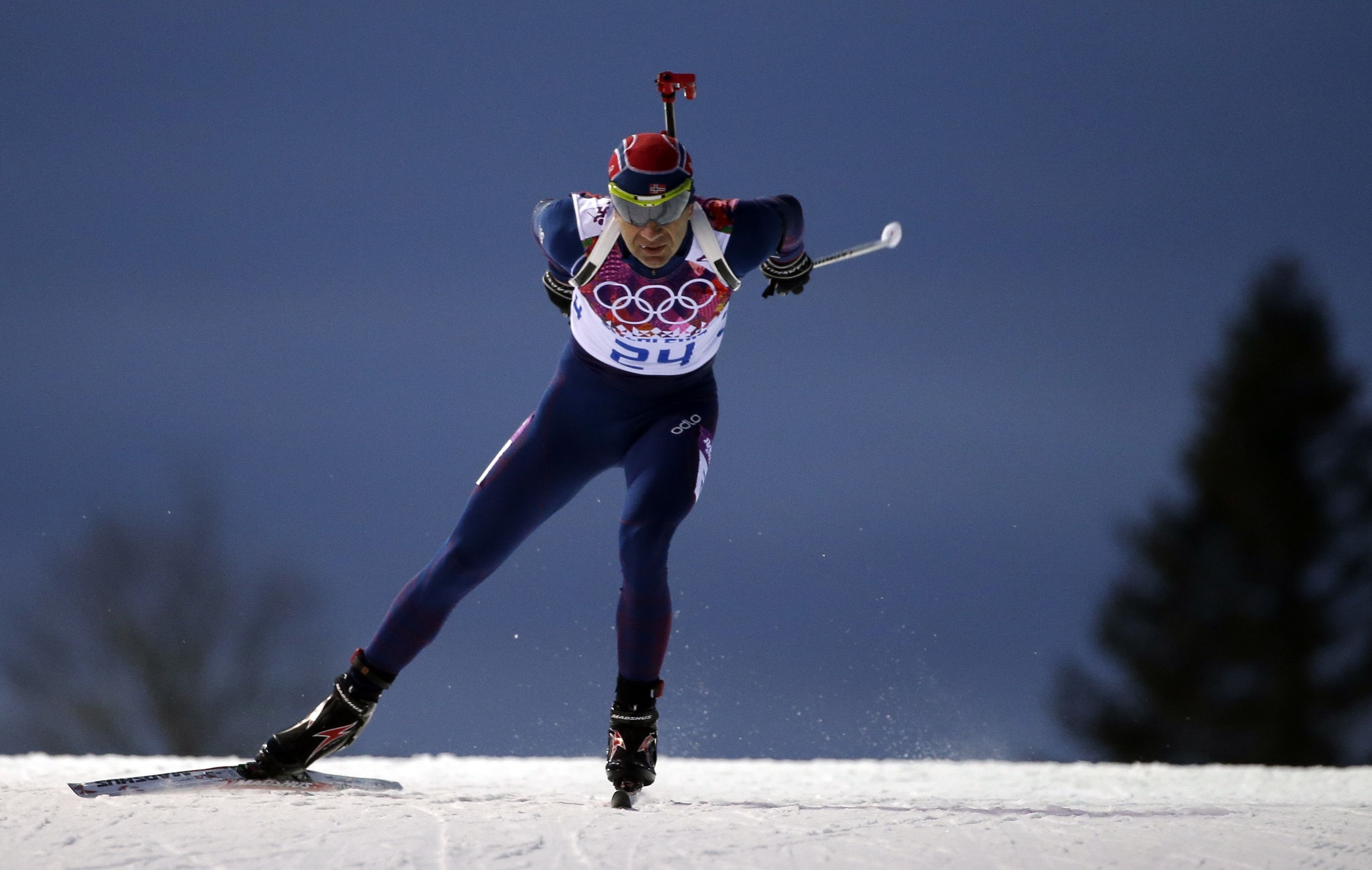 Biathlon: Ole Einar Bjerdalen, Biathlete, Coach, 3 Winter Olympic Games medals. 3030x1920 HD Background.