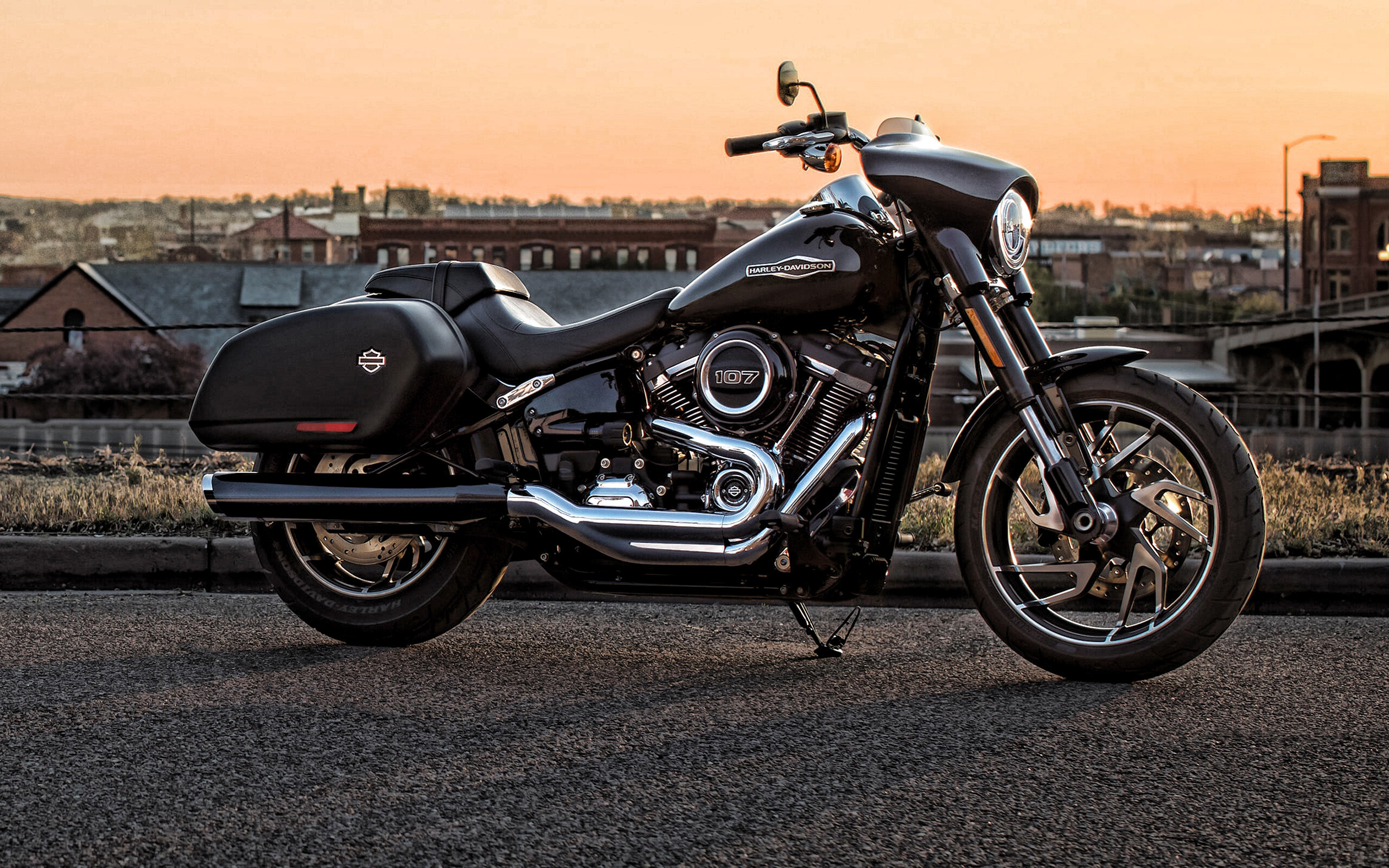 Harley-Davidson Glide: H-D Sport Glide, American motorcycle, Motor vehicle. 2560x1600 HD Background.