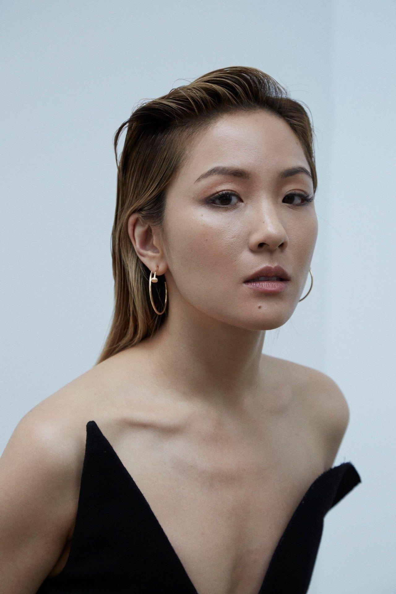 Constance Wu films, Reddit post, Comment search, Online discussions, 1280x1920 HD Phone