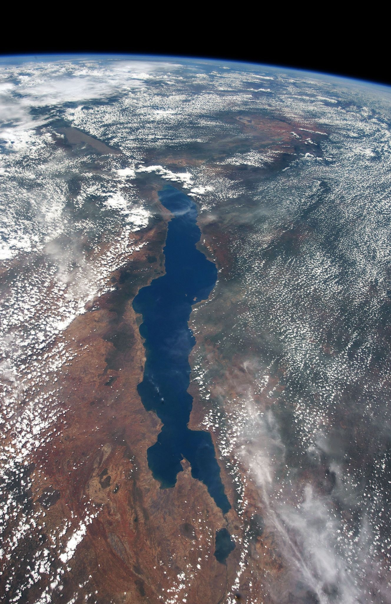 Lake Tanganyika, Lake 1, Lake Baikal, Lake, 1330x2050 HD Handy