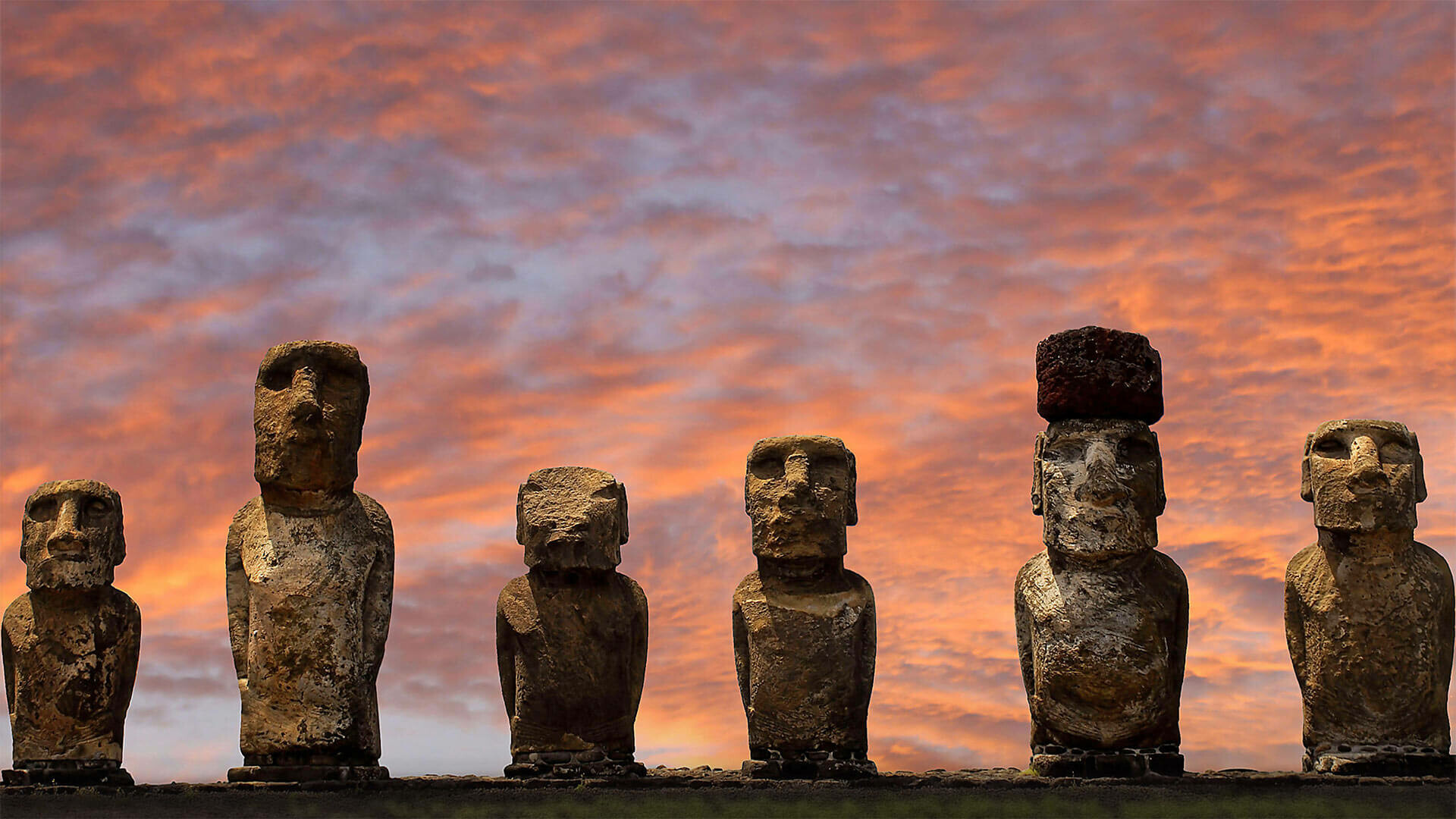 Moai: 13 statues carved from basalt, 22 from trachyte and 17 from fragile red scoria. 1920x1080 Full HD Wallpaper.