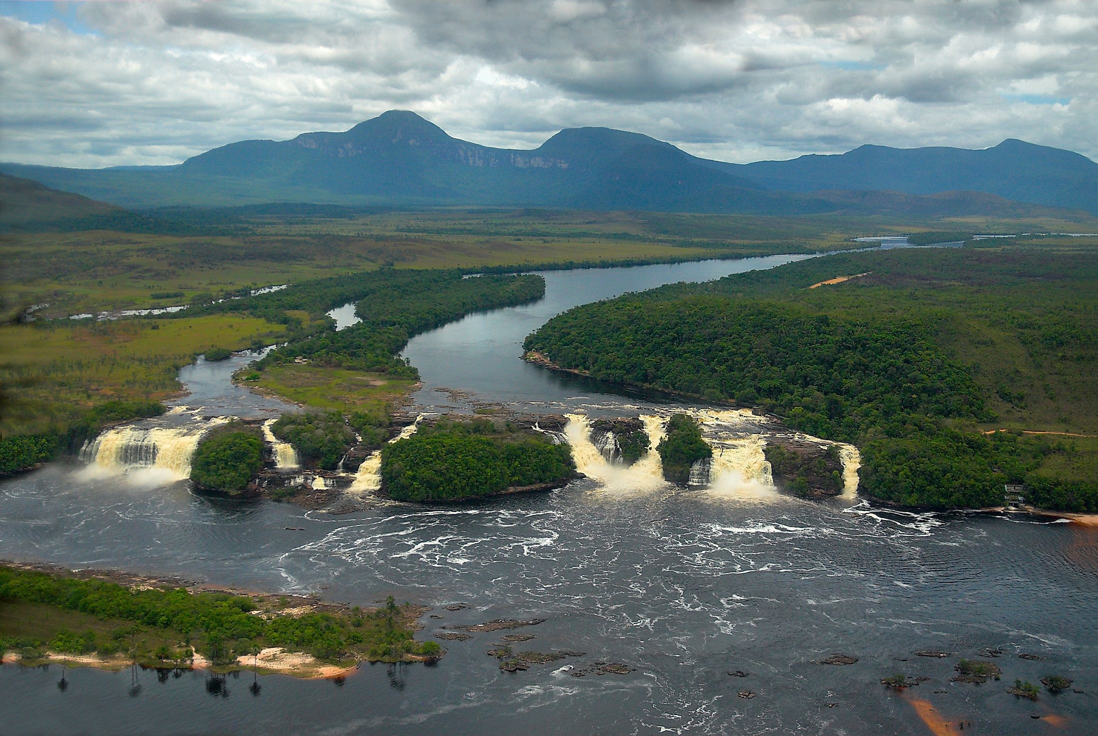 Rio Orinoco, Majestic river, WorldAtlas, South America, 2200x1480 HD Desktop