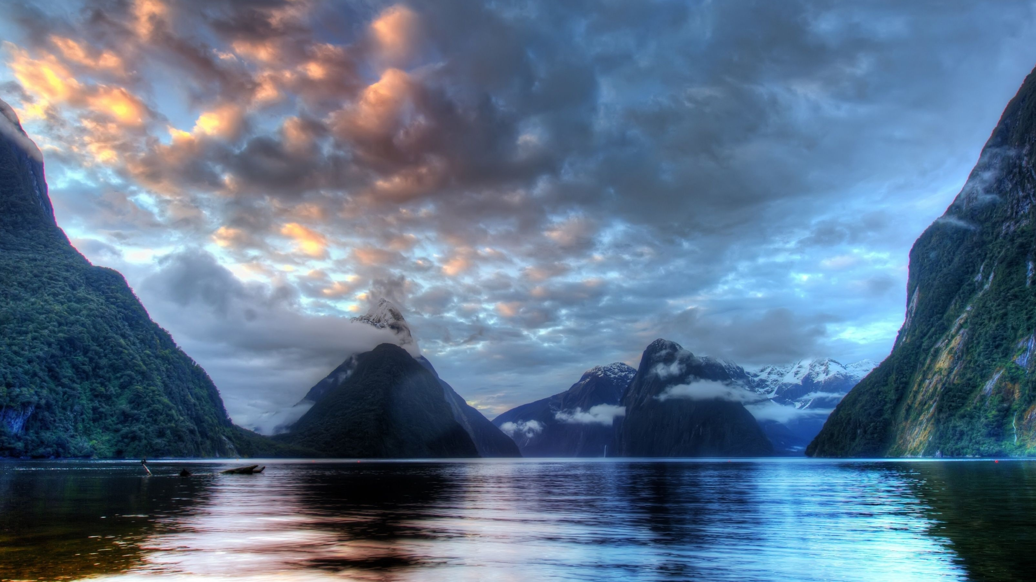 Fiordland National Park, Enchanting Milford Sound, Captivating backgrounds, Tranquil beauty, 3560x2000 HD Desktop