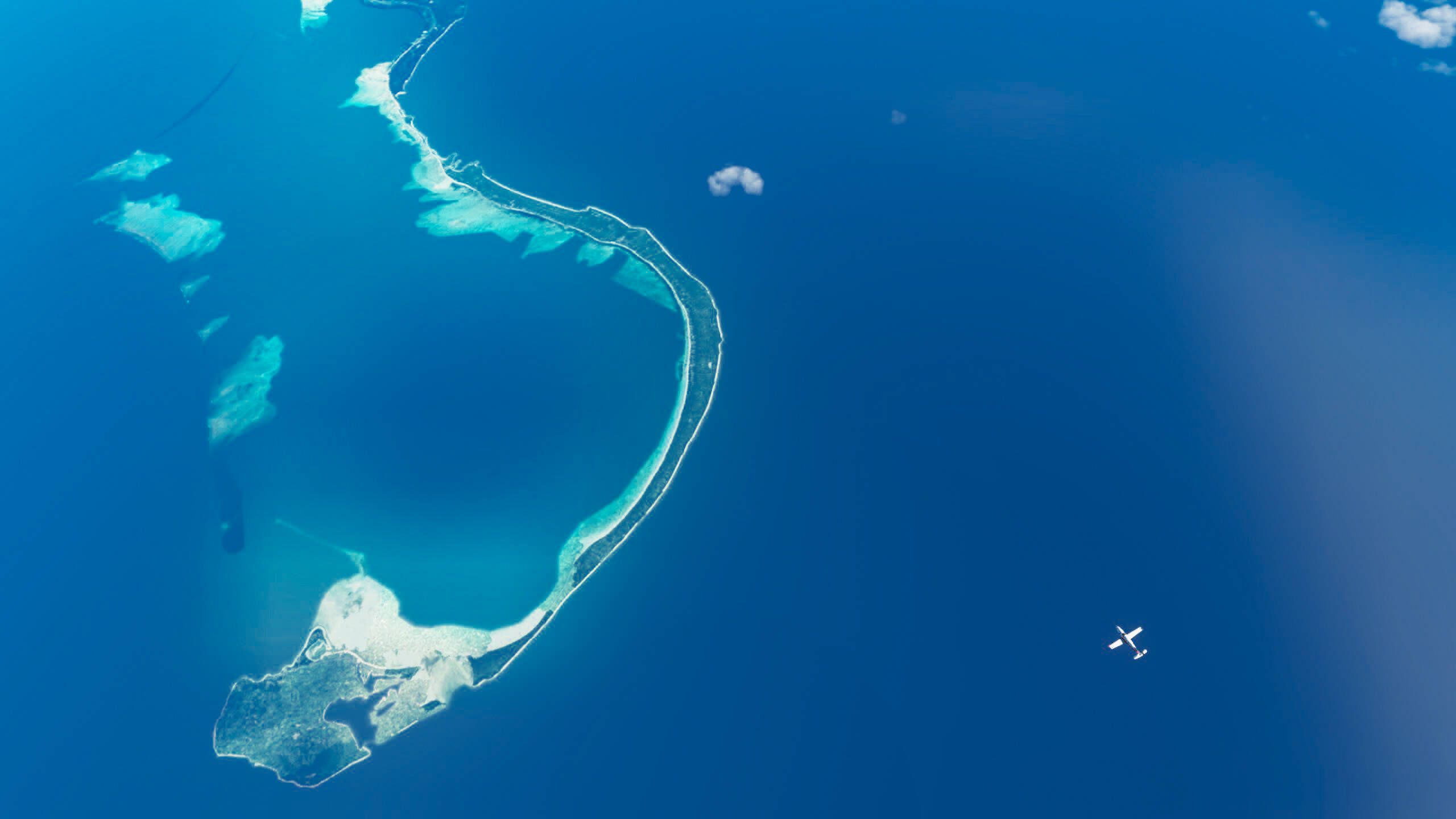 Funafuti Atoll, Remote paradise, Stunning Samoan journey, Pacific beauty, 2560x1440 HD Desktop