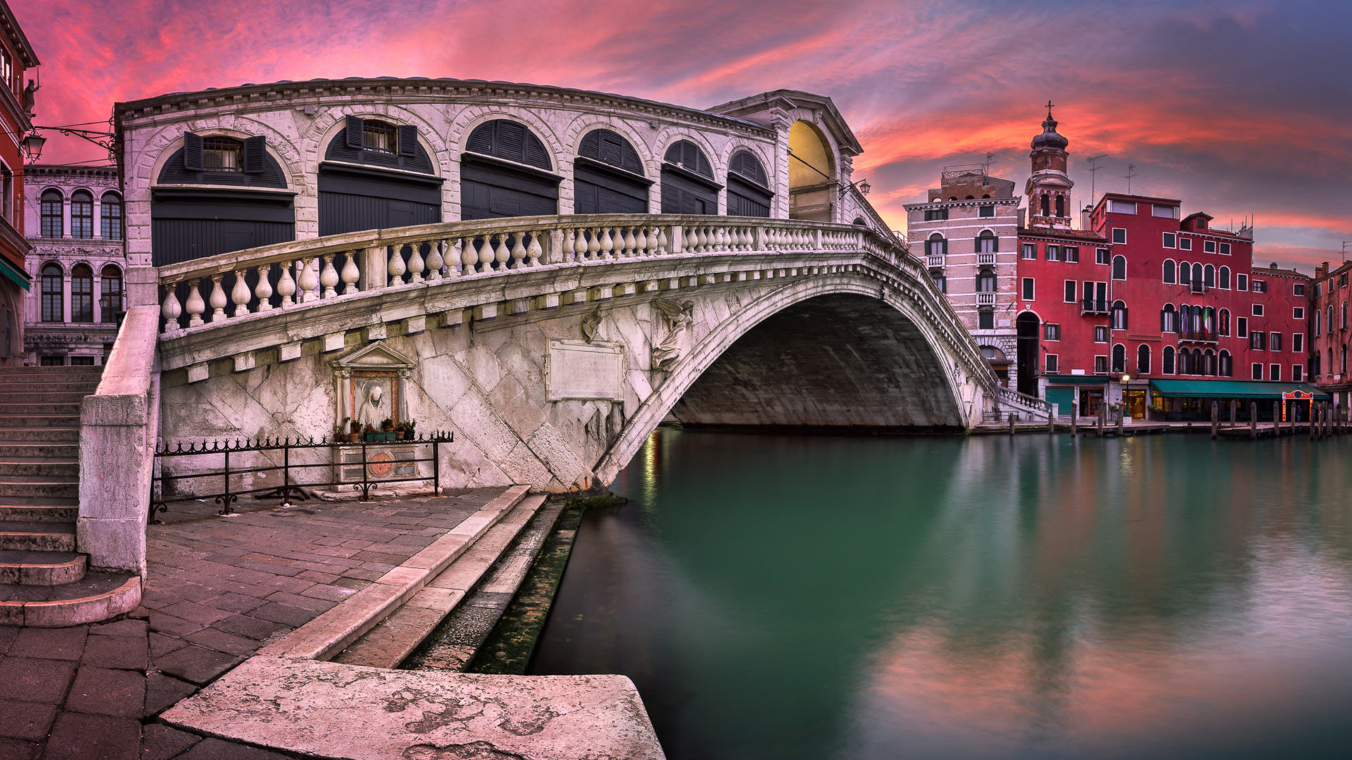 Sunrise Venice Italy, Rialto Bridge, San Bartolomeo church, 4K Ultra HD wallpaper, 1920x1080 Full HD Desktop