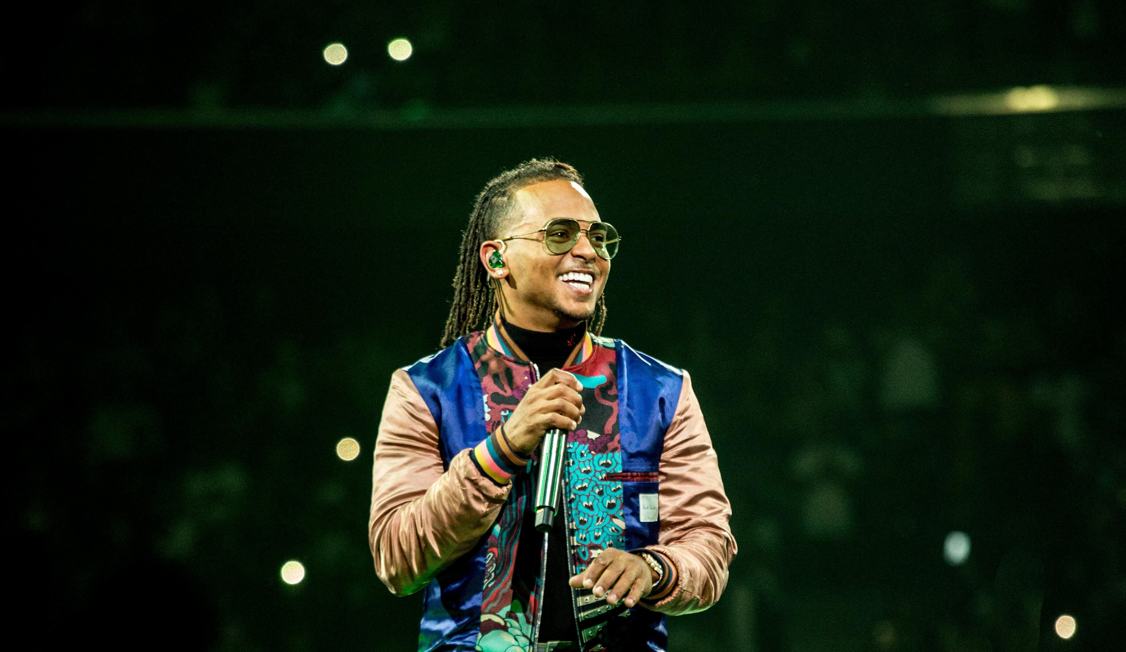 Ozuna: A Puerto Rican singer, Five of his studio albums, Topped the Billboard Top Latin Albums chart. 3680x2130 HD Background.