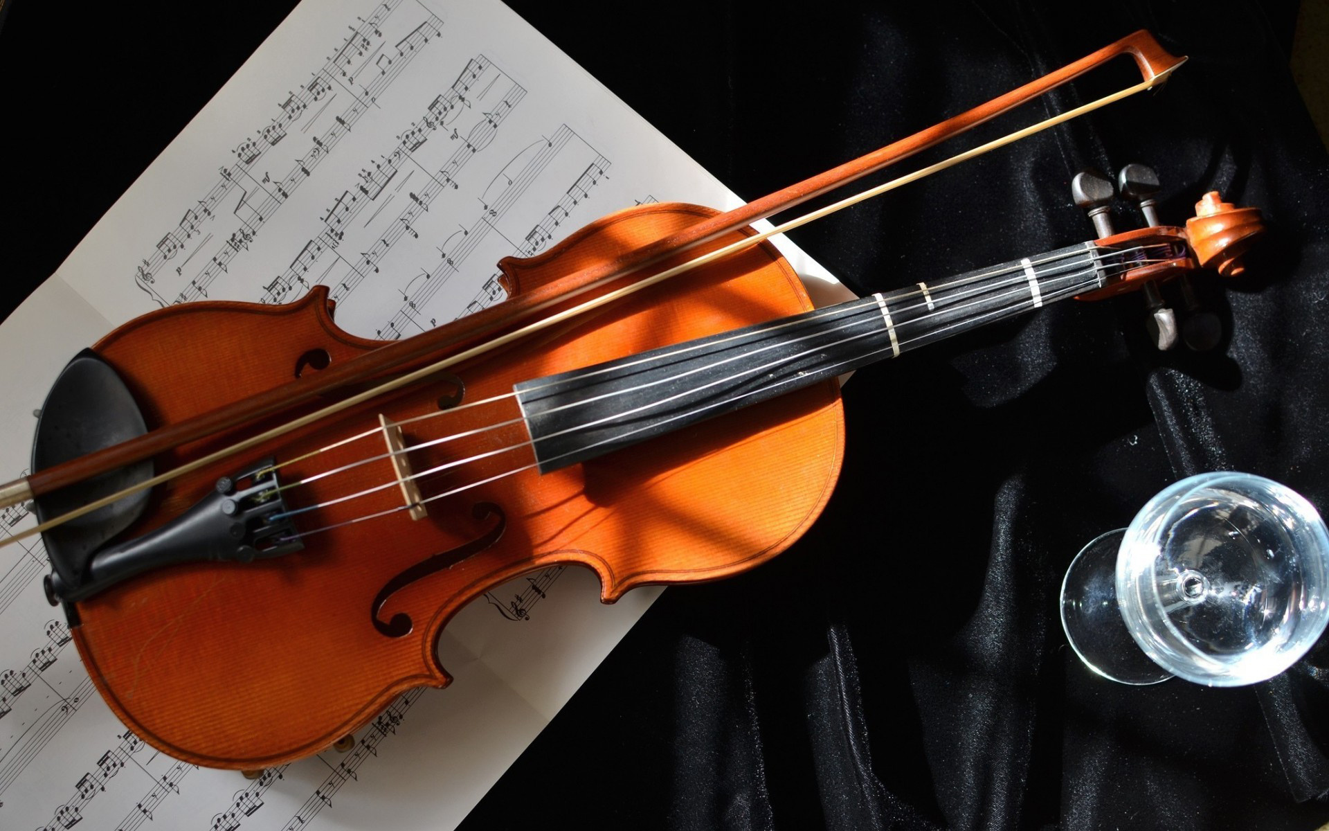 Violin: Marple Body And Spruce Fingerboard, Fine Tuners, Classical Musical instrument. 1920x1200 HD Wallpaper.