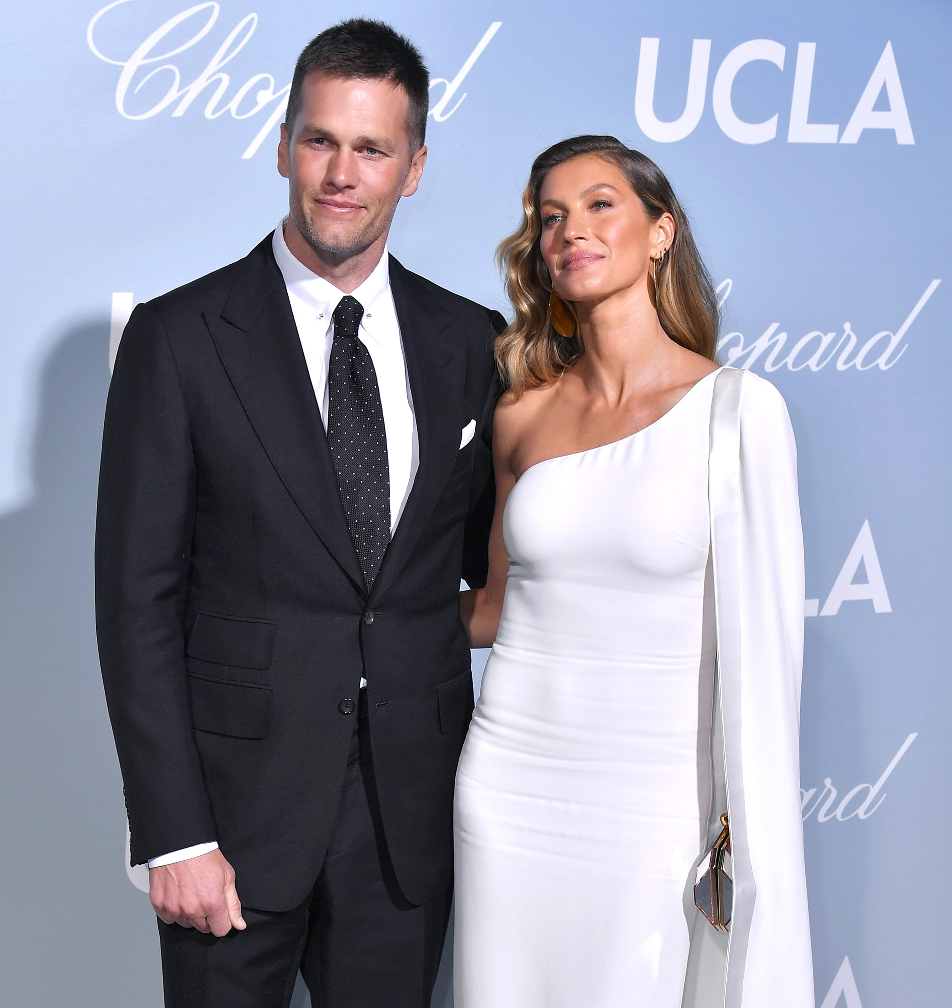 Gisele Bundchen, Difficult marriage issue, Tom Brady's perspective, Personal struggles, 1890x2000 HD Handy