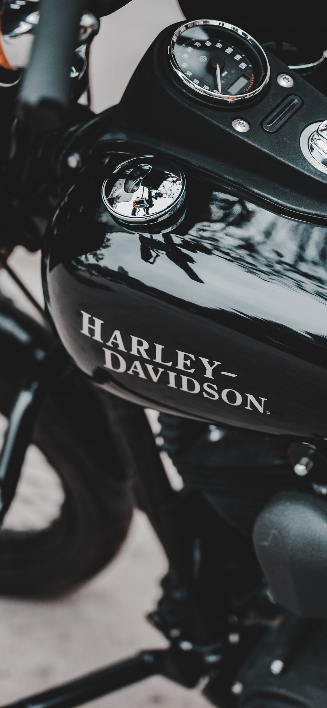 Harley-Davidson: The company produced the H-D Confederate Edition in 1976. 1130x2440 HD Wallpaper.