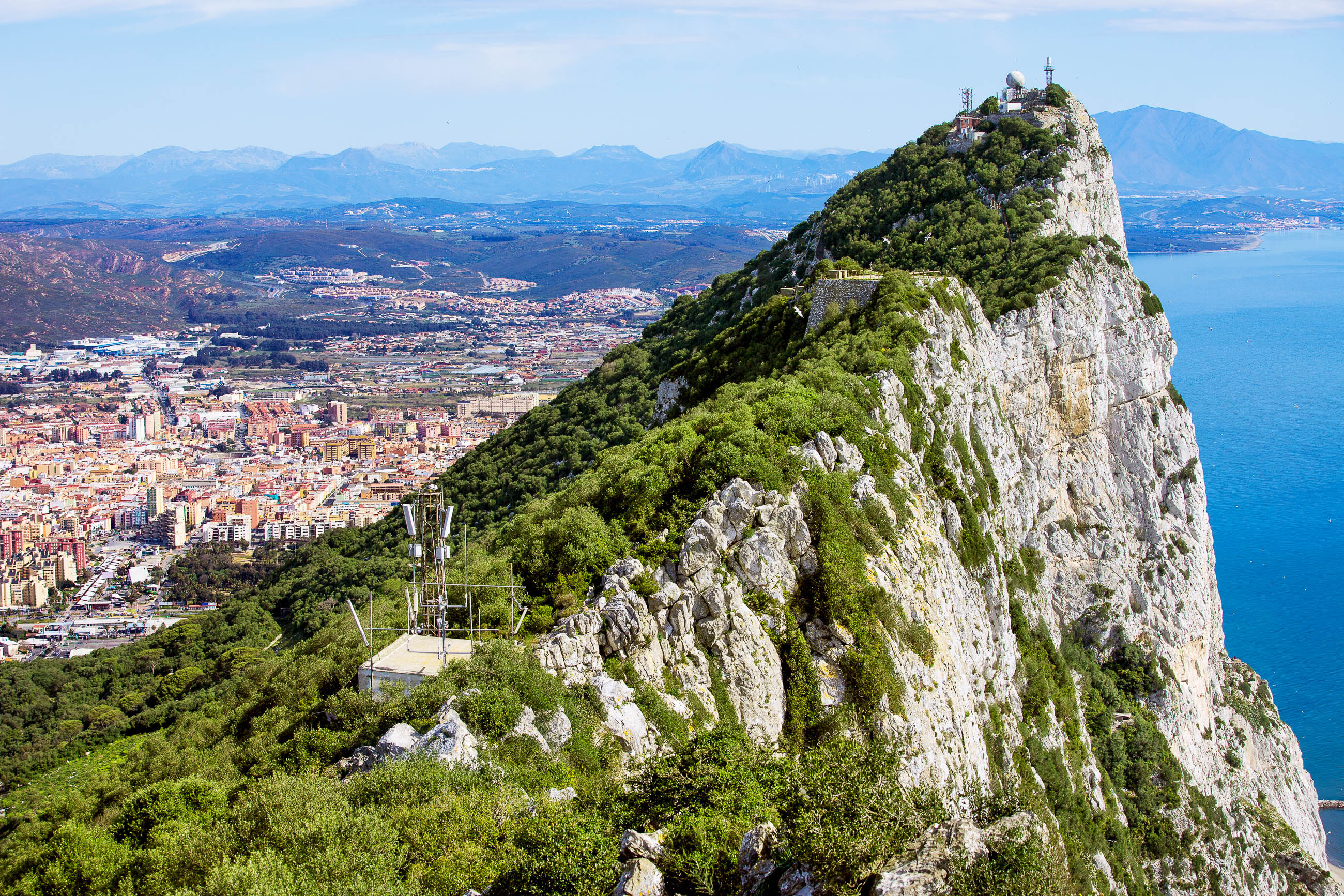 Rock of Gibraltar, Iconic landmark, Frank's Travelbox, Must-visit destination, 2600x1740 HD Desktop