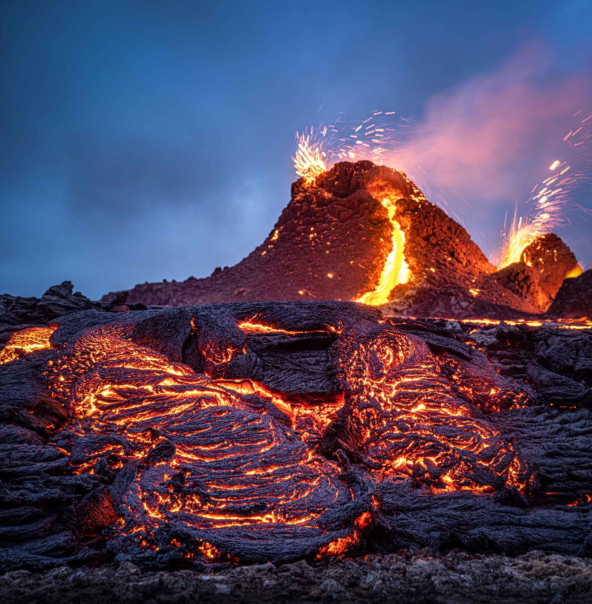 Icelandic volcano adventure, Erupting volcano encounter, Astonishing natural display, Unforgettable lava experience, 2010x2050 HD Phone