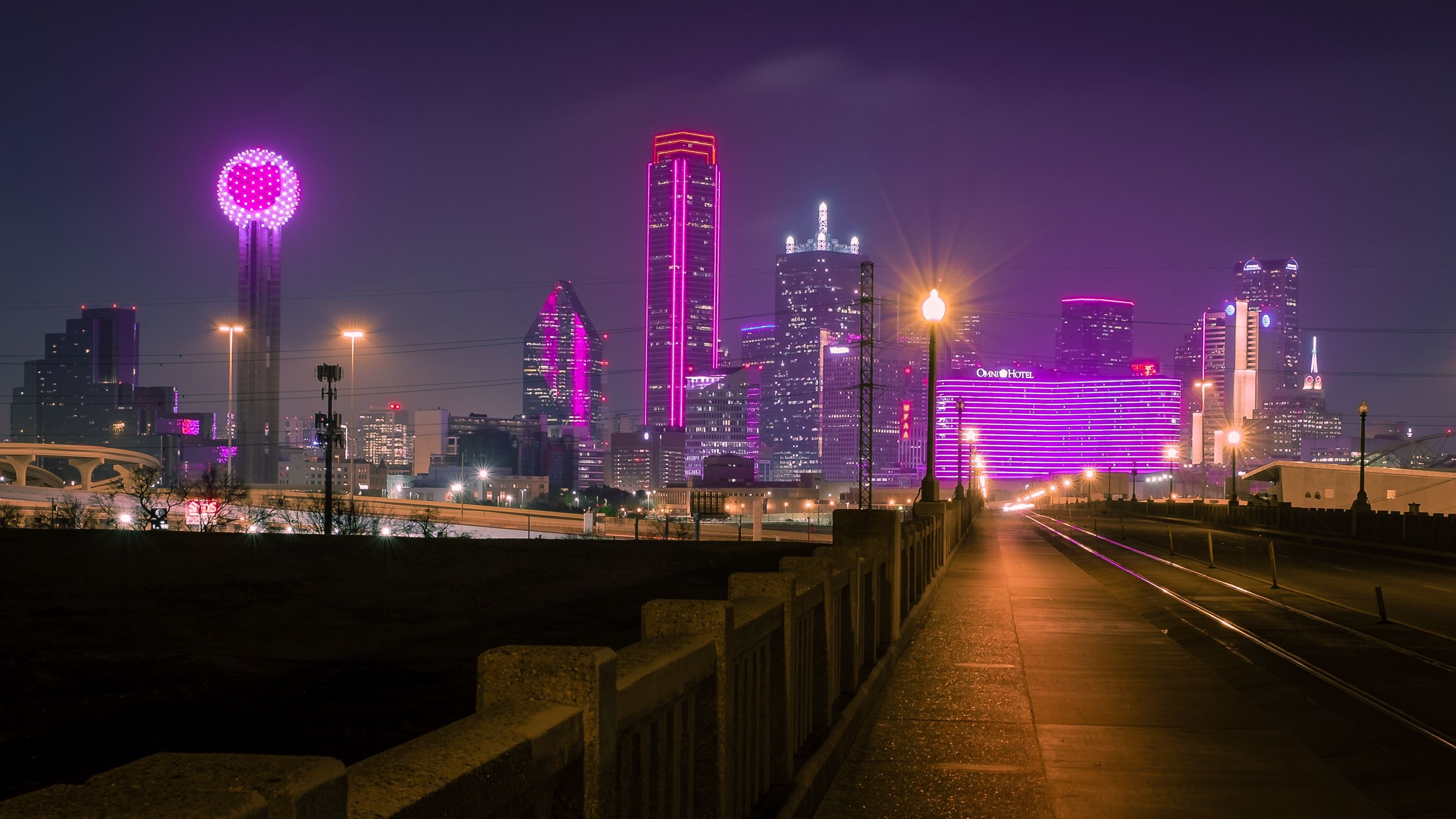 Dallas skyline, Valentine's Day, City night view, Texas, 3080x1730 HD Desktop