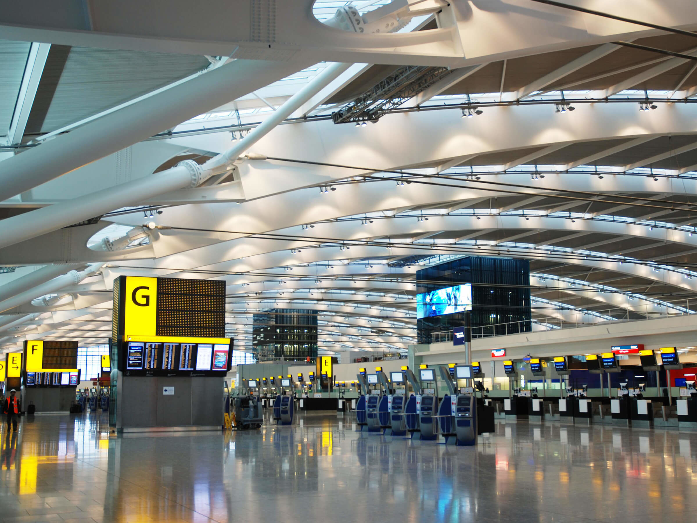 London Heathrow Airport, Terminal 5, Architectural design, Media coverage, 2400x1800 HD Desktop