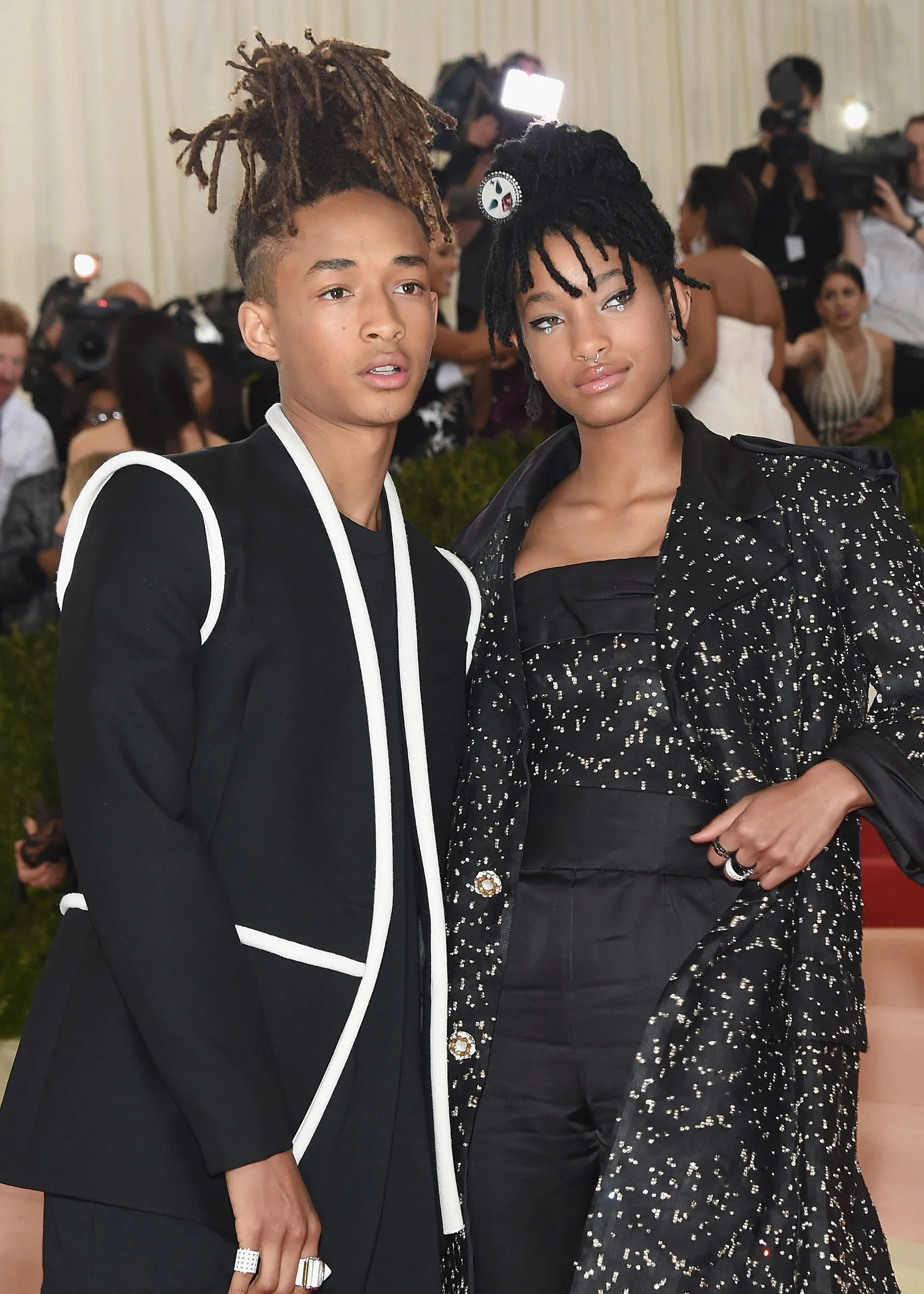 Willow Smith, Sibling beauty, Met Gala, Vogue, 1780x2490 HD Phone