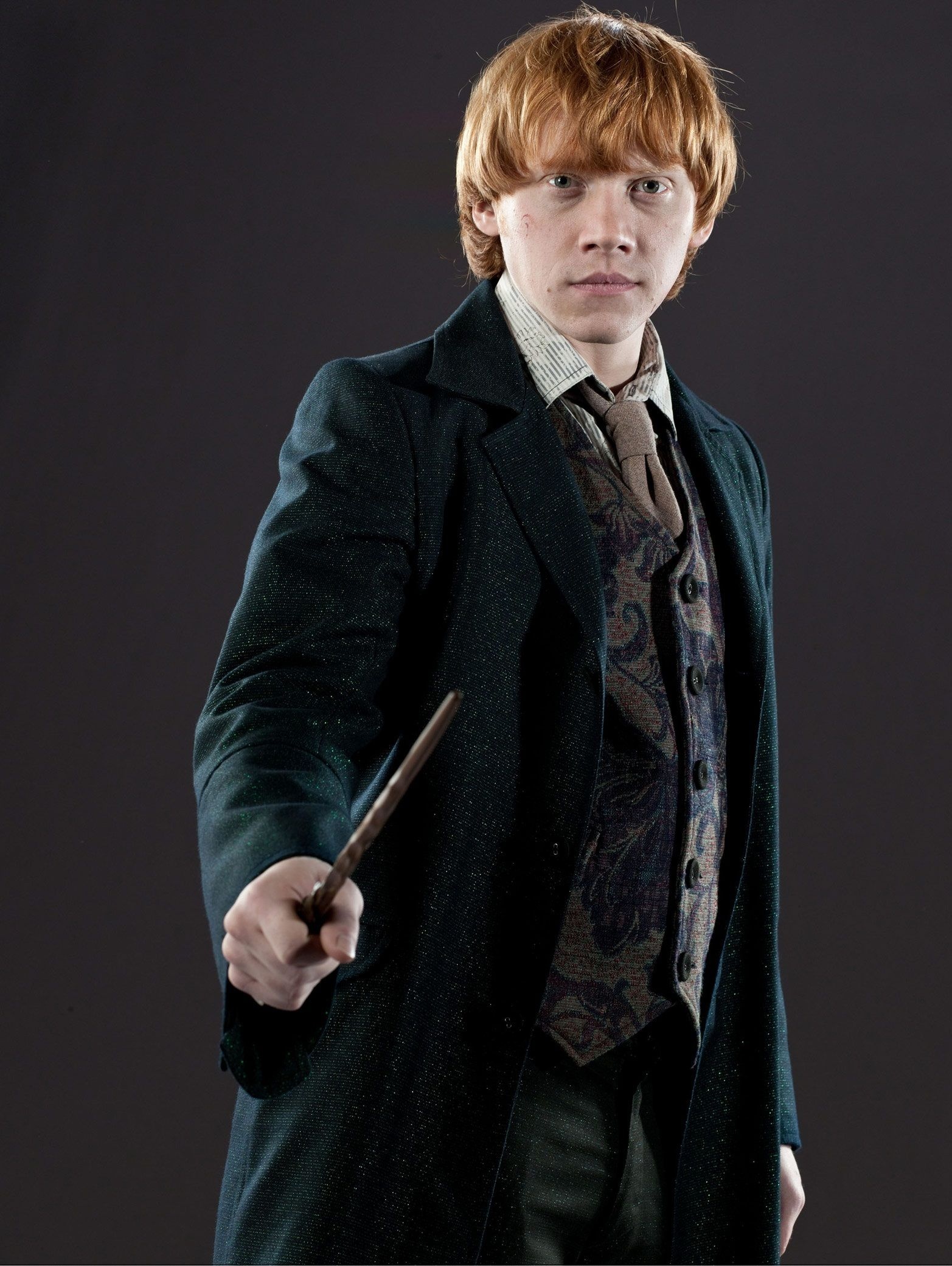 Ron Weasley, Top wallpapers, Weasley family, Quidditch triumphs, 1570x2090 HD Phone