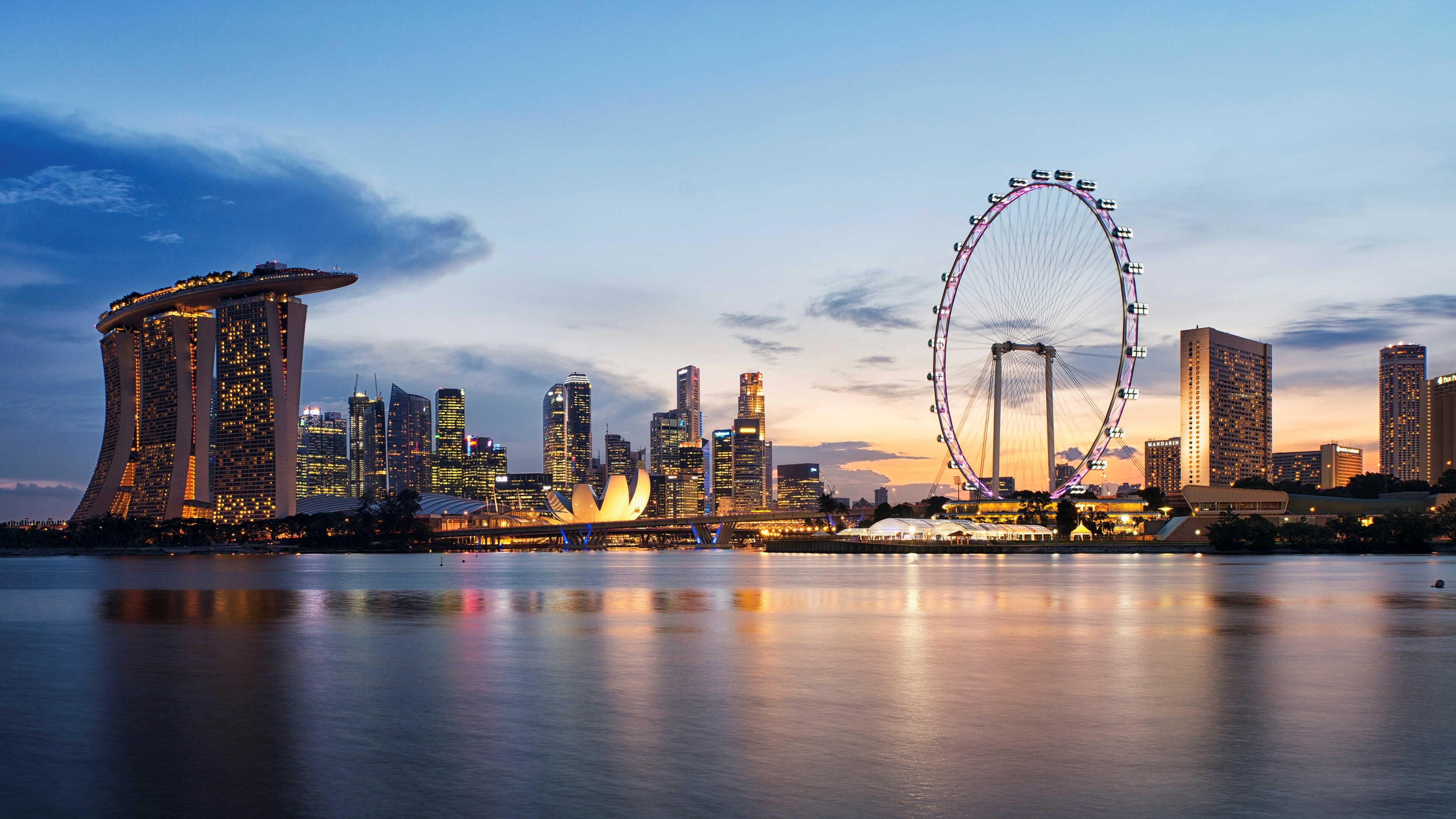 Singapore Travels, Iconic landmark, Luxury hotel, Stunning view, 3840x2160 4K Desktop