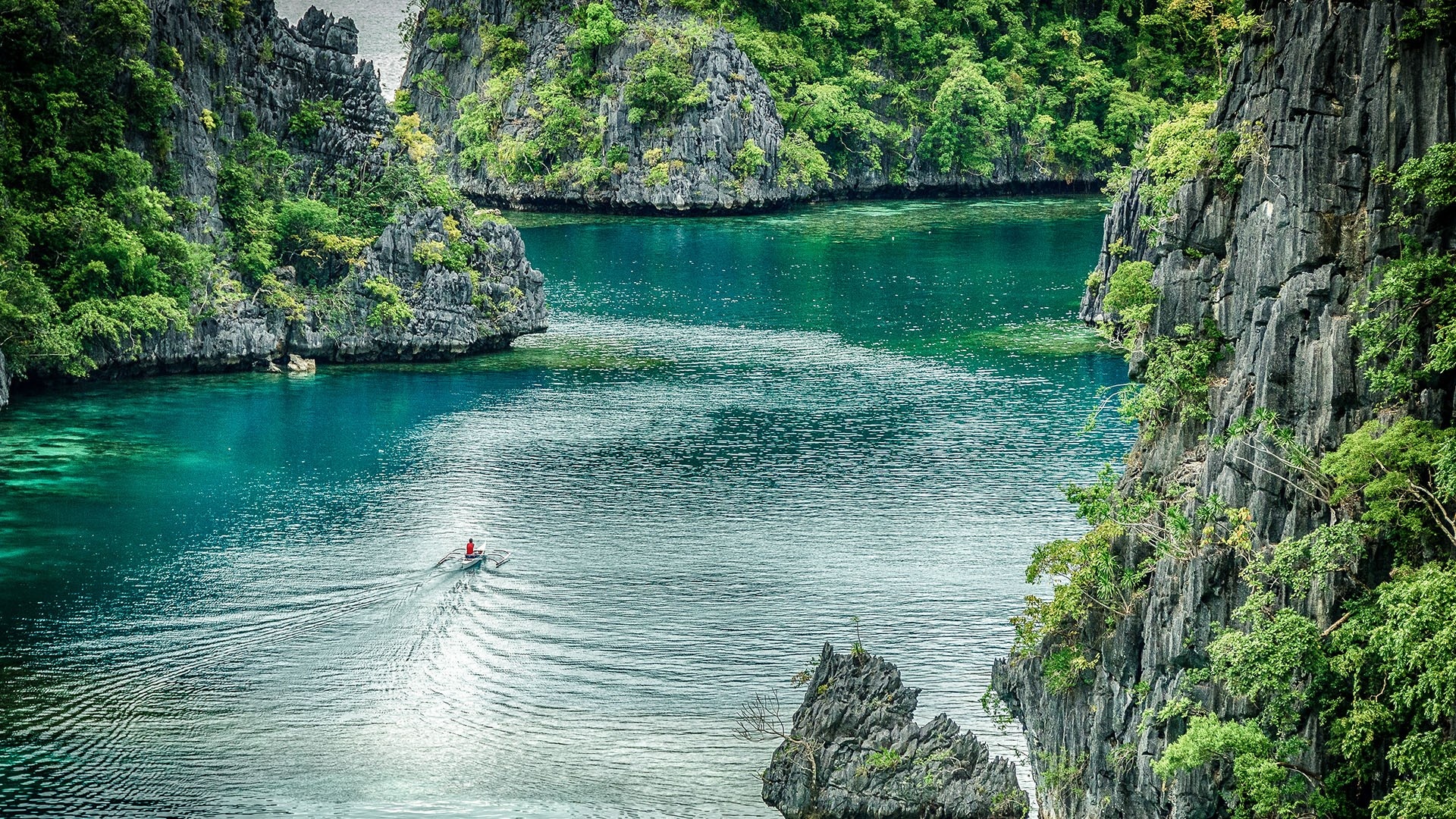 The perfect colors of nature, Coron Island, Philippines, Windows 10 spotlight, 1920x1080 Full HD Desktop