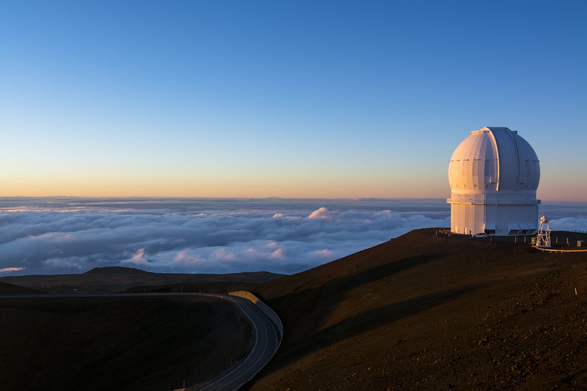 Viable alternative, Building giant telescope, Sacred Hawaiian land, 2000x1340 HD Desktop