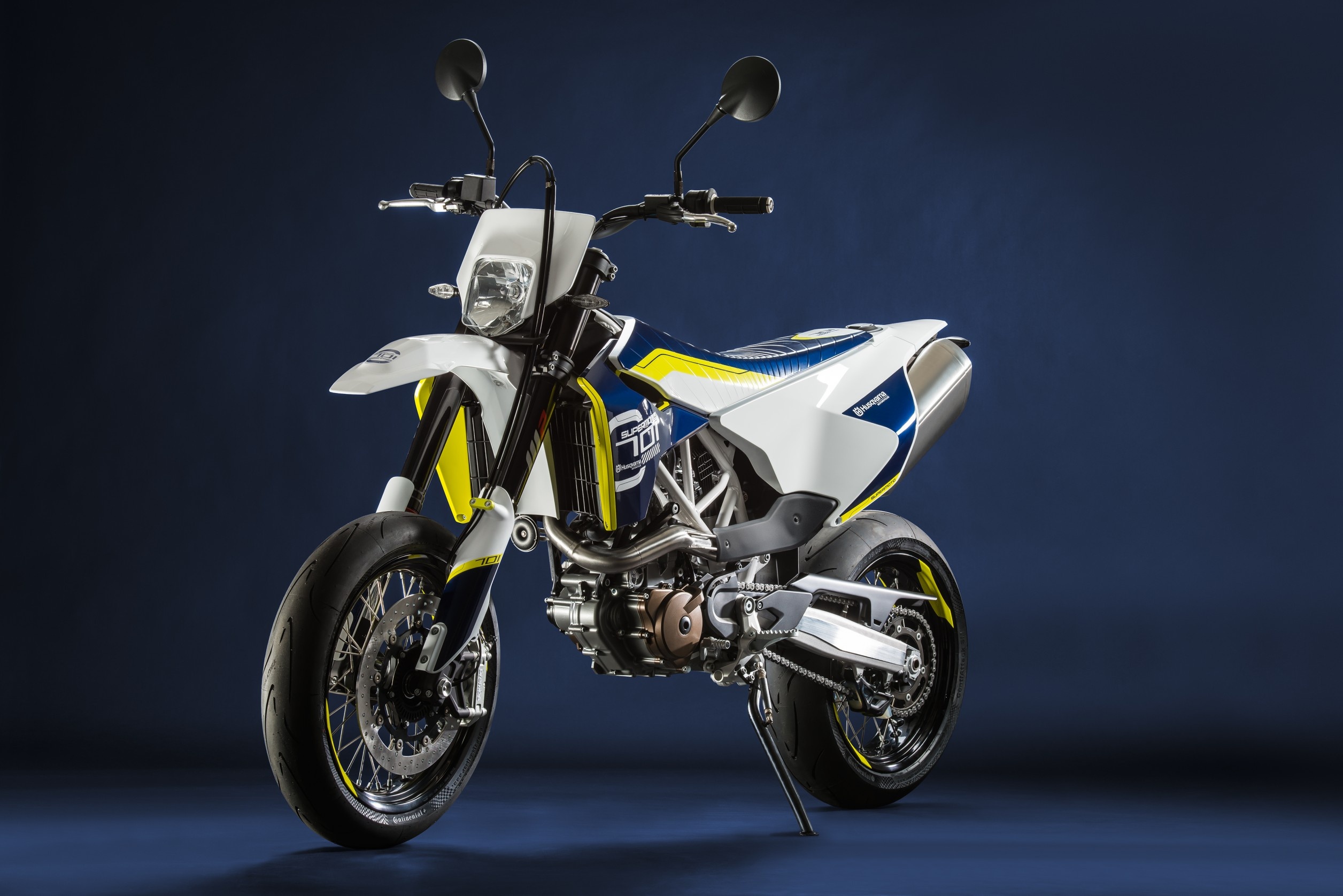 Husqvarna 701 Supermoto, Motorcyclist review, Captivating power, Thrilling ride, 2520x1680 HD Desktop