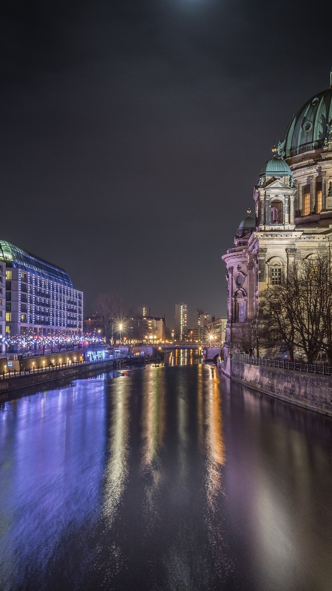 Berlin bei Nacht Wallpaper von Sarah Peltier, 1080x1920 Full HD Handy