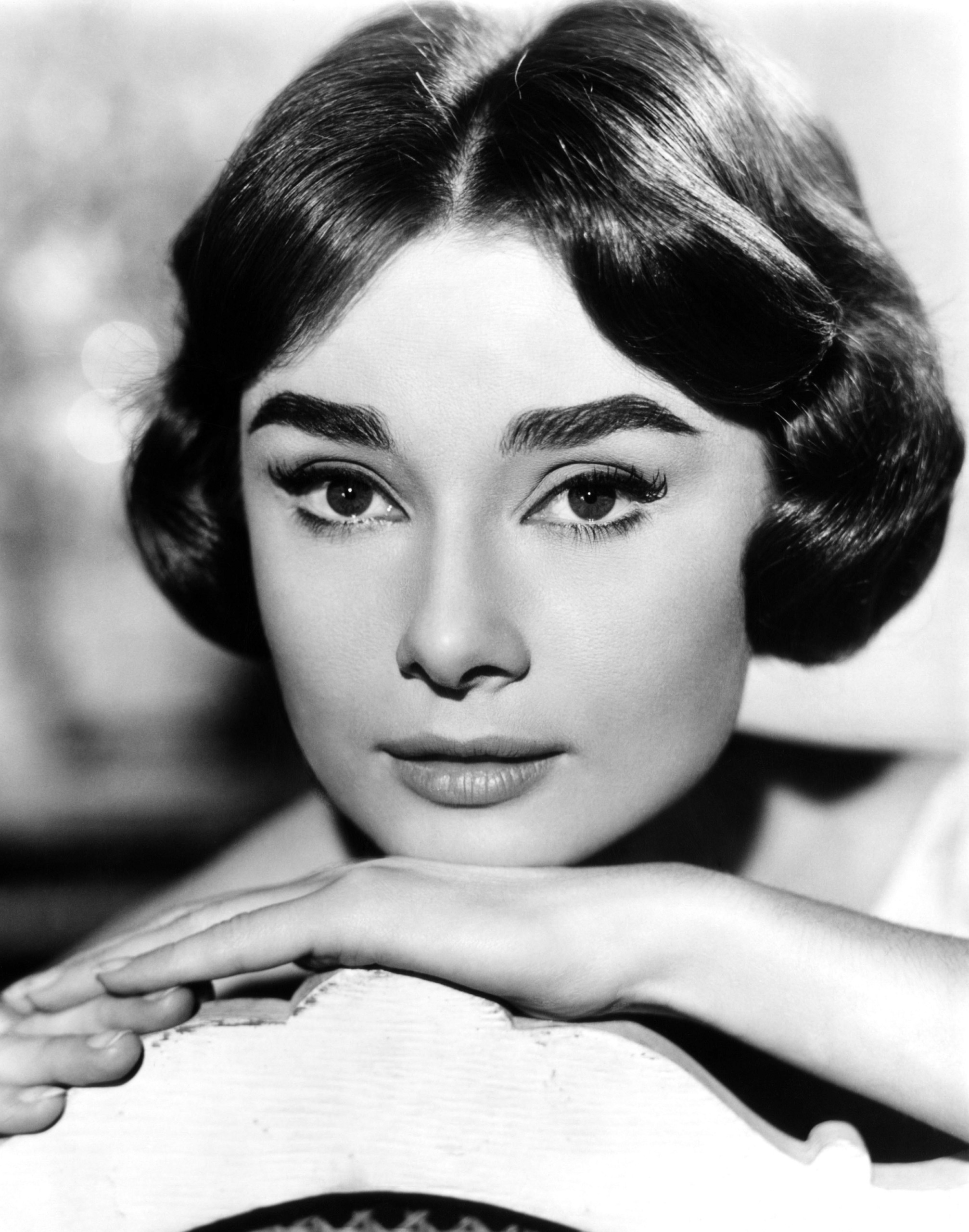 Audrey Hepburn photo, Classic actress, Iconic beauty, Fan favorite, 2020x2560 HD Phone
