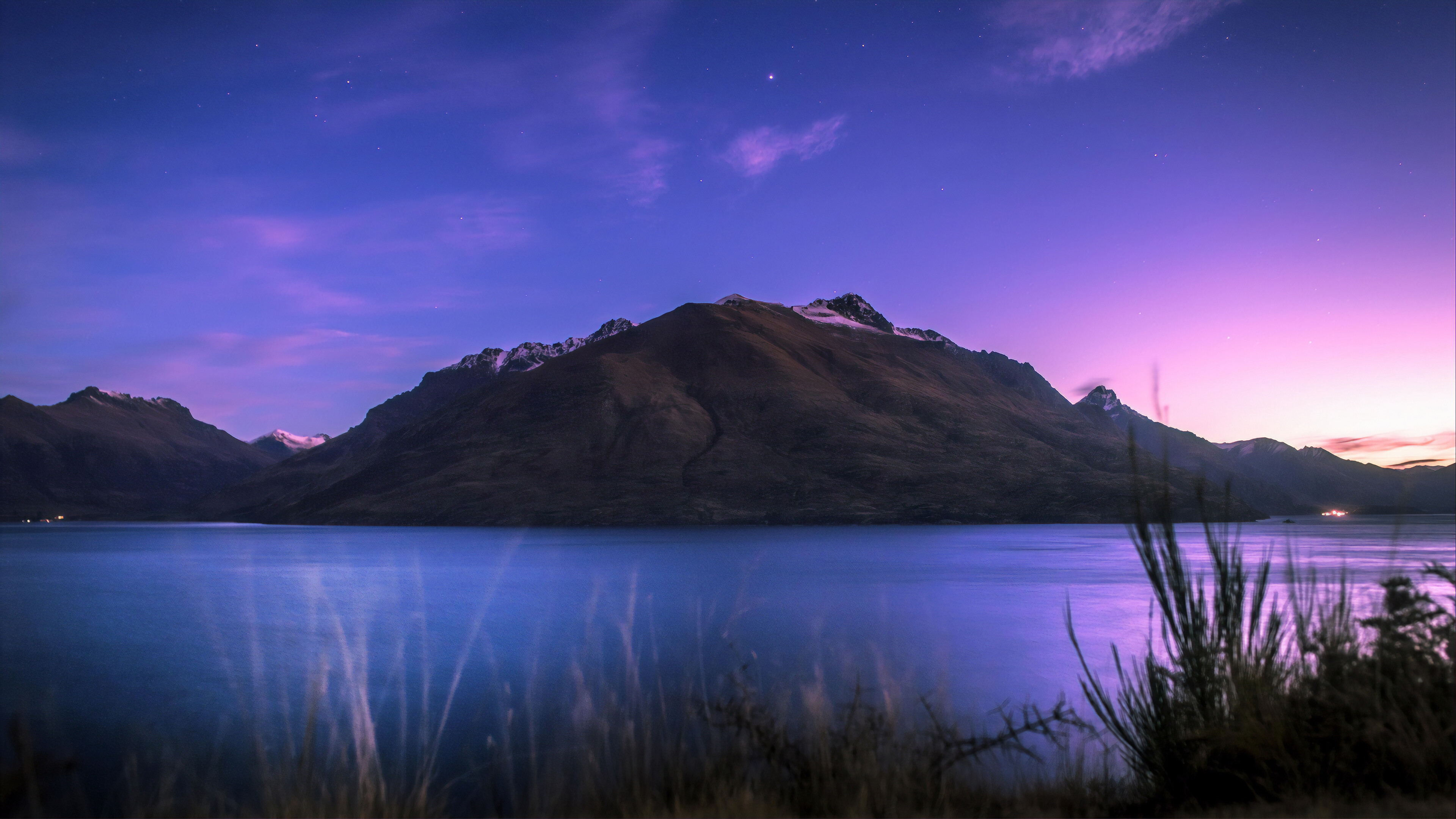 New Zealand: Lake Wakatipu, The country was the first to introduce a minimum wage. 3840x2160 4K Background.