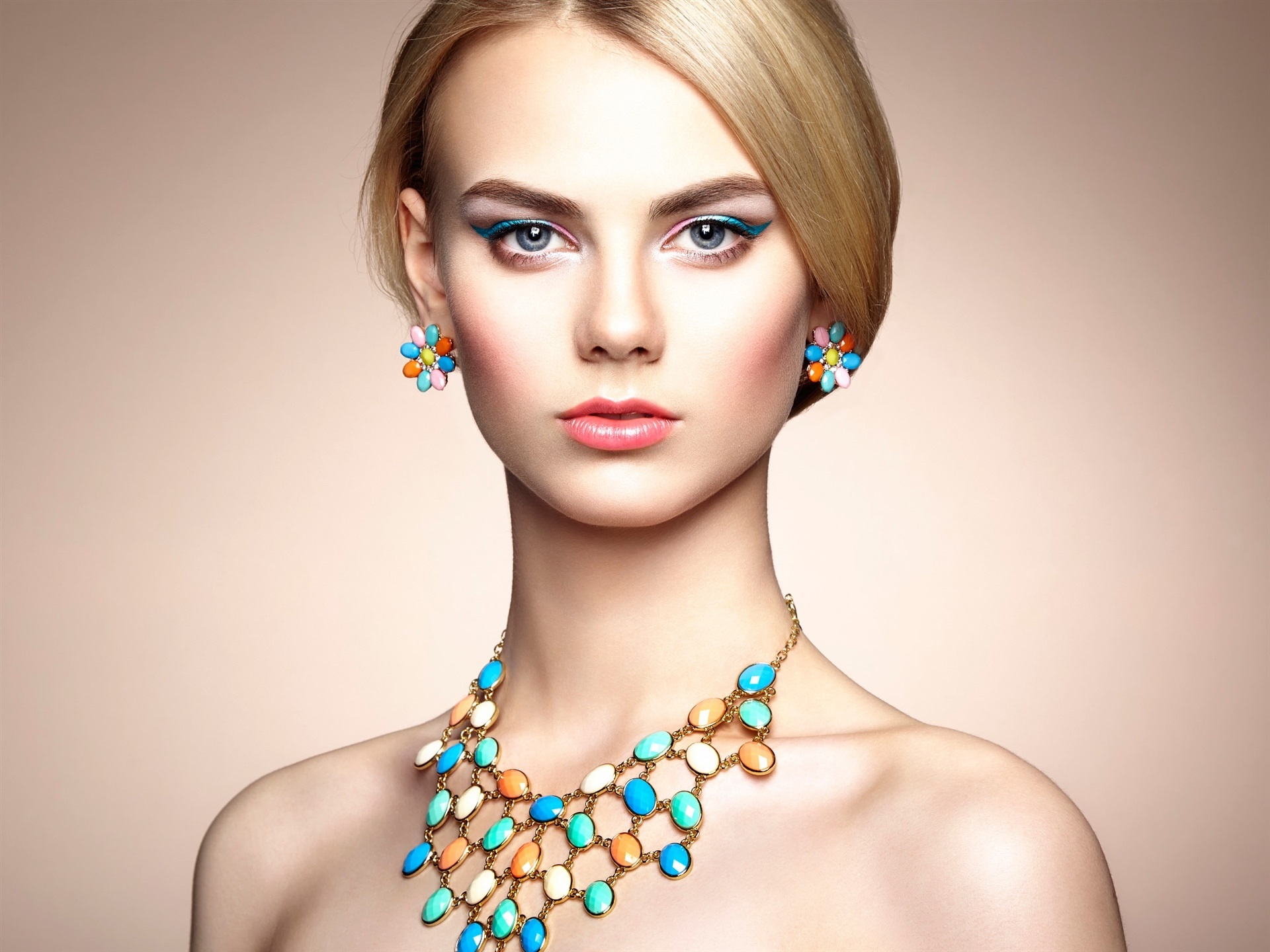Fashion Jewelry, Beautiful Girl Fashion Models, 1920x1440 HD Desktop