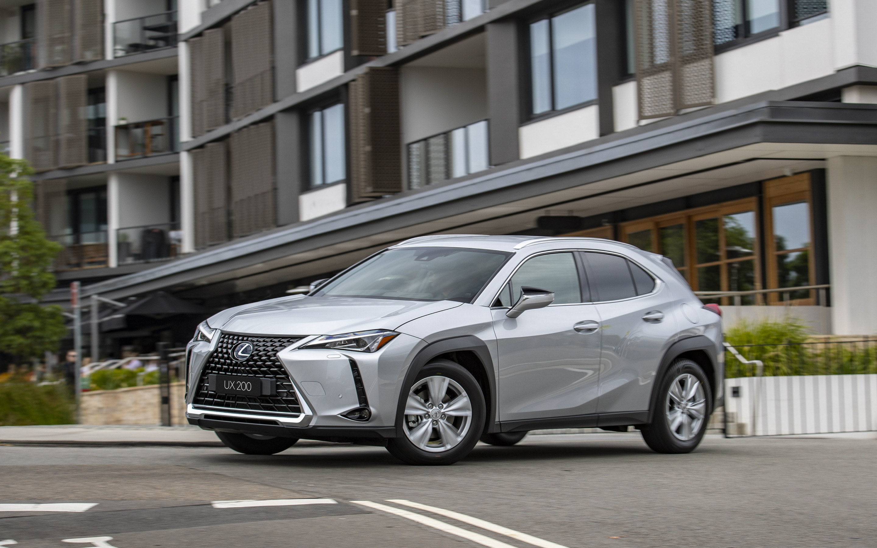 Lexus UX, Futuristic crossover, Stunning silver exterior, High-quality wallpapers, 2880x1800 HD Desktop