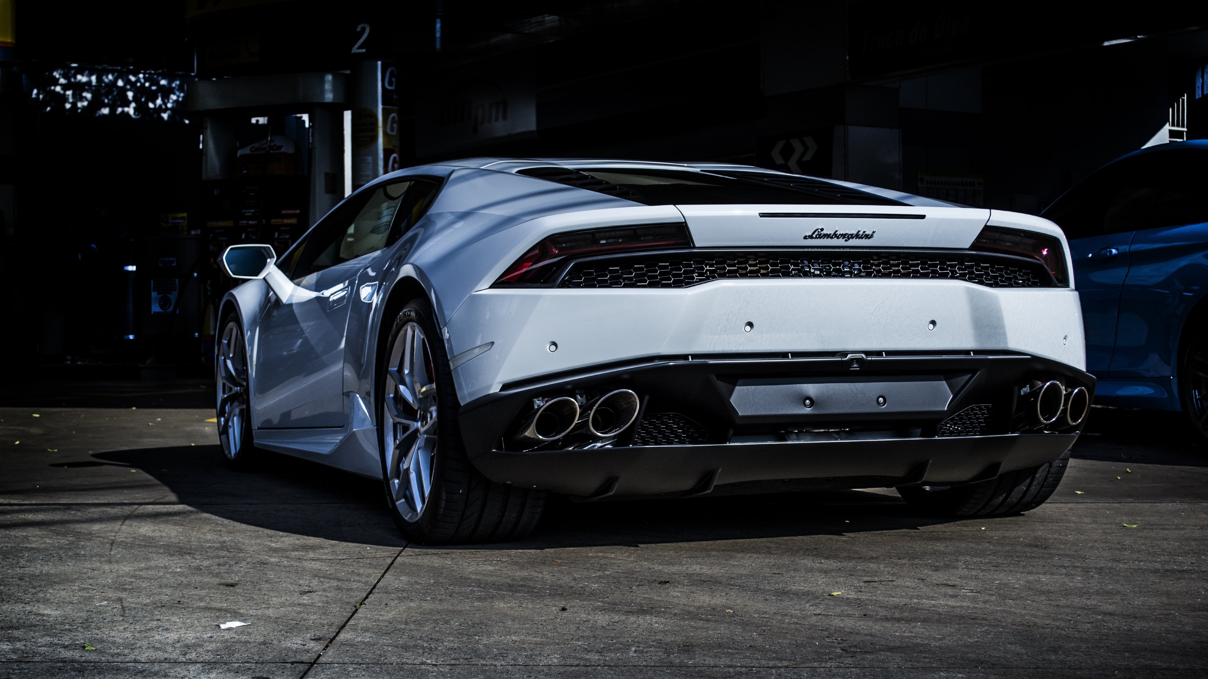 Lamborghini Huracan, 4K wallpaper, Cool and classy, High-definition visuals, 3840x2160 4K Desktop