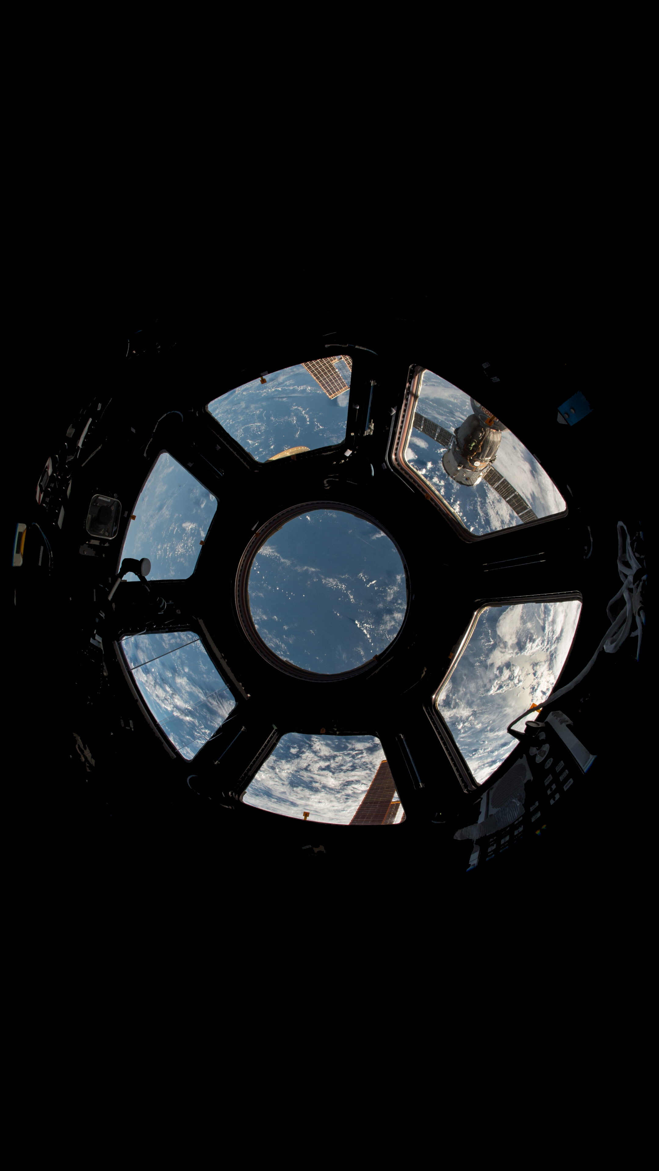 International Space Station: Space and astronomy, A large spacecraft in low Earth orbit. 2160x3840 4K Wallpaper.