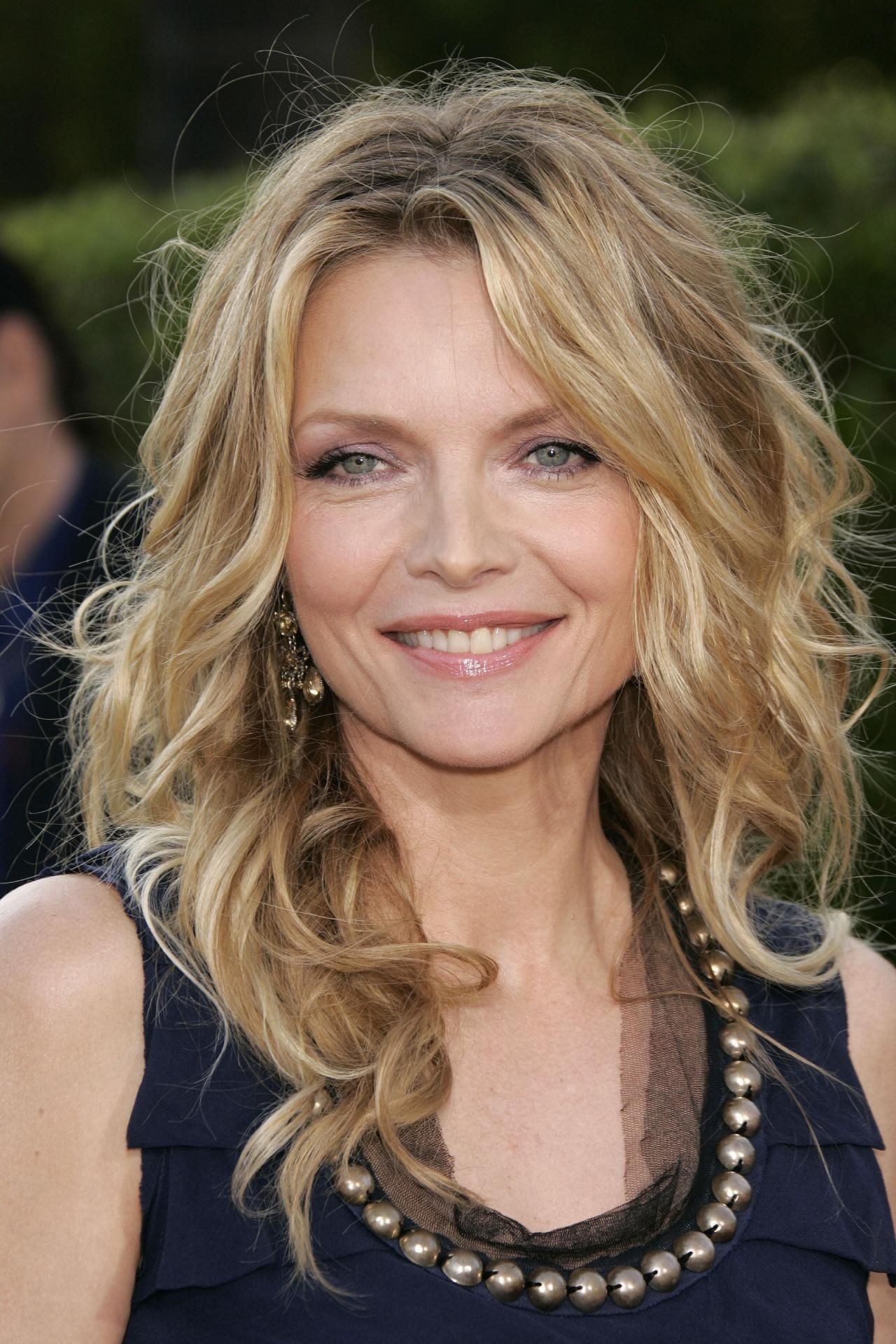 Michelle Pfeiffer, Sexy photos, Movie star, All-time best, 1280x1920 HD Phone