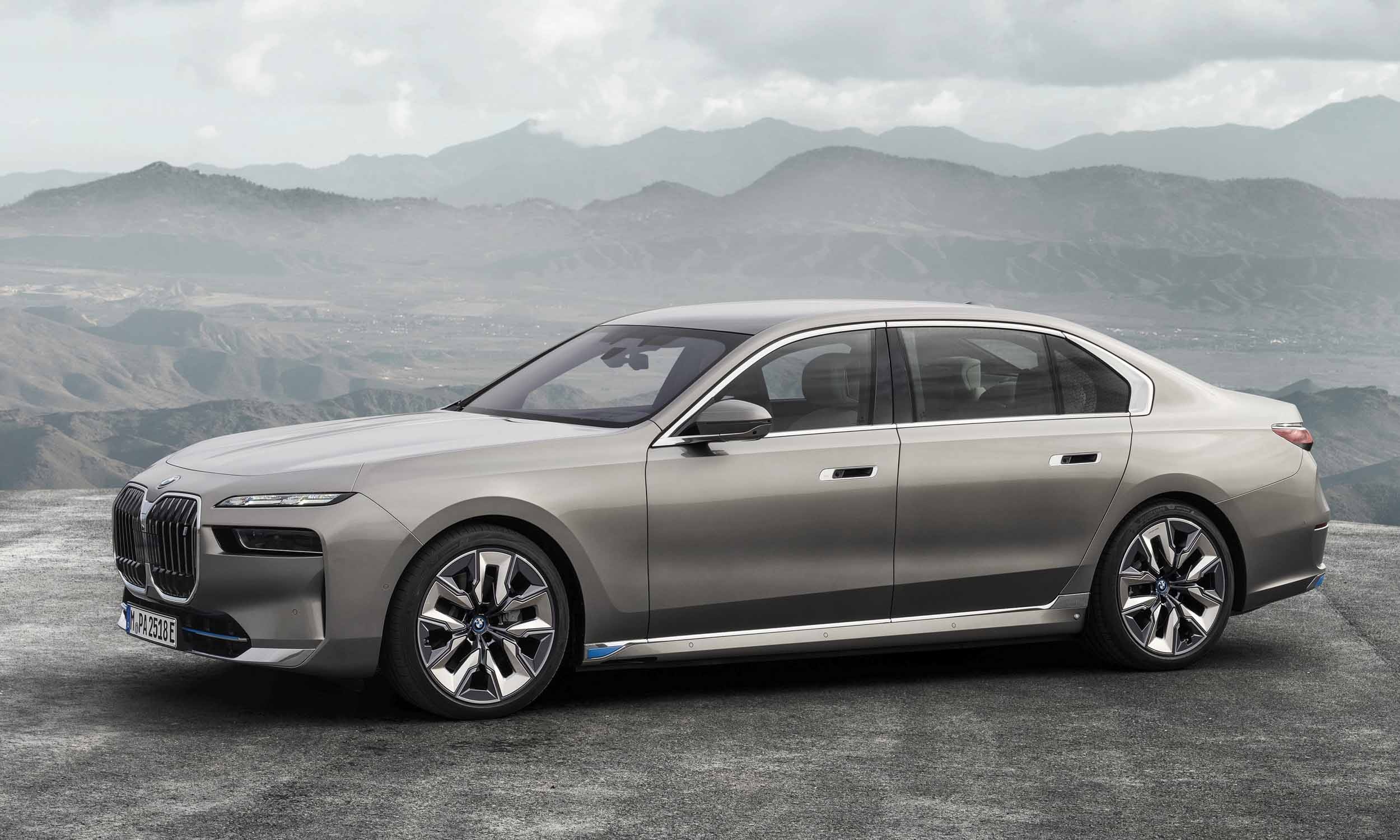 2023 BMW 7 Series, First glimpse, Futuristic styling, Performance excellence, 2500x1500 HD Desktop