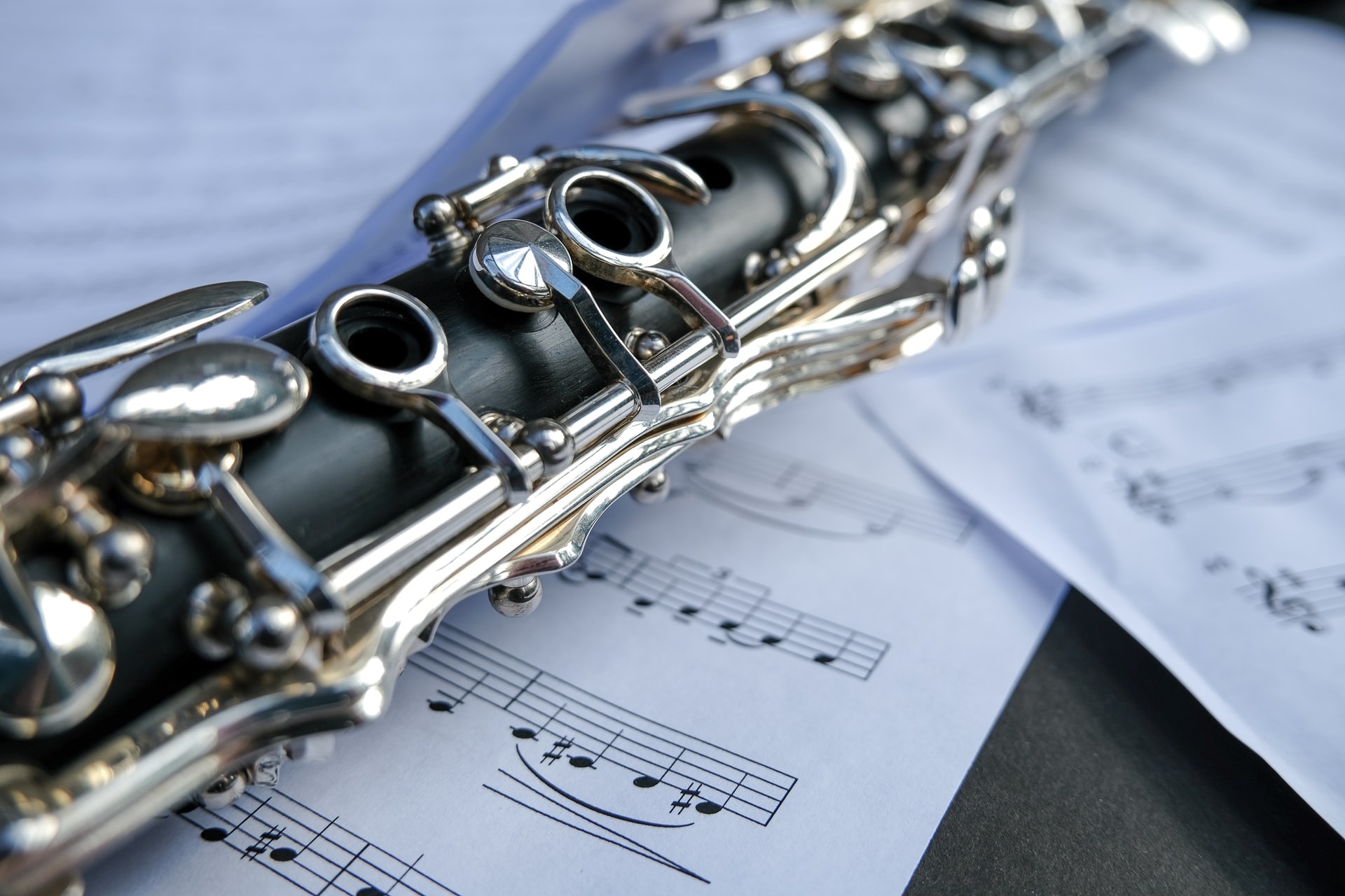 Clarinet: The fingering system, Reading musical notation, Explicitly designed and measure tone holes. 1920x1280 HD Background.
