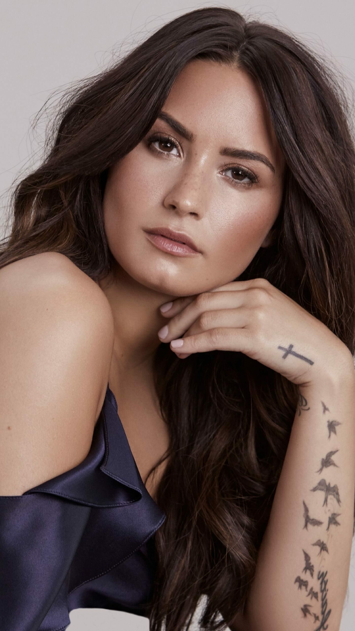 Demi Lovato: "What Other People Say" was released on 4 February 2021 by RCA and Island Records. 1440x2560 HD Background.