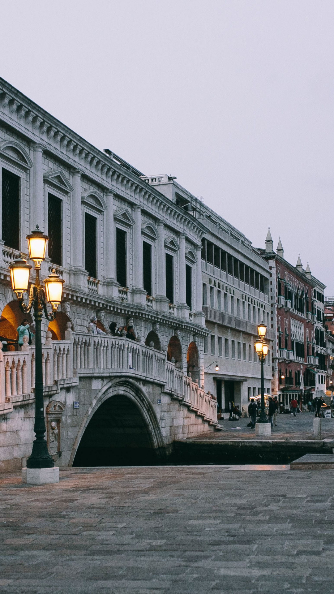 Venice: A home to historic bridges, including the Rialto Bridge and the Bridge of Sighs. 1080x1920 Full HD Wallpaper.