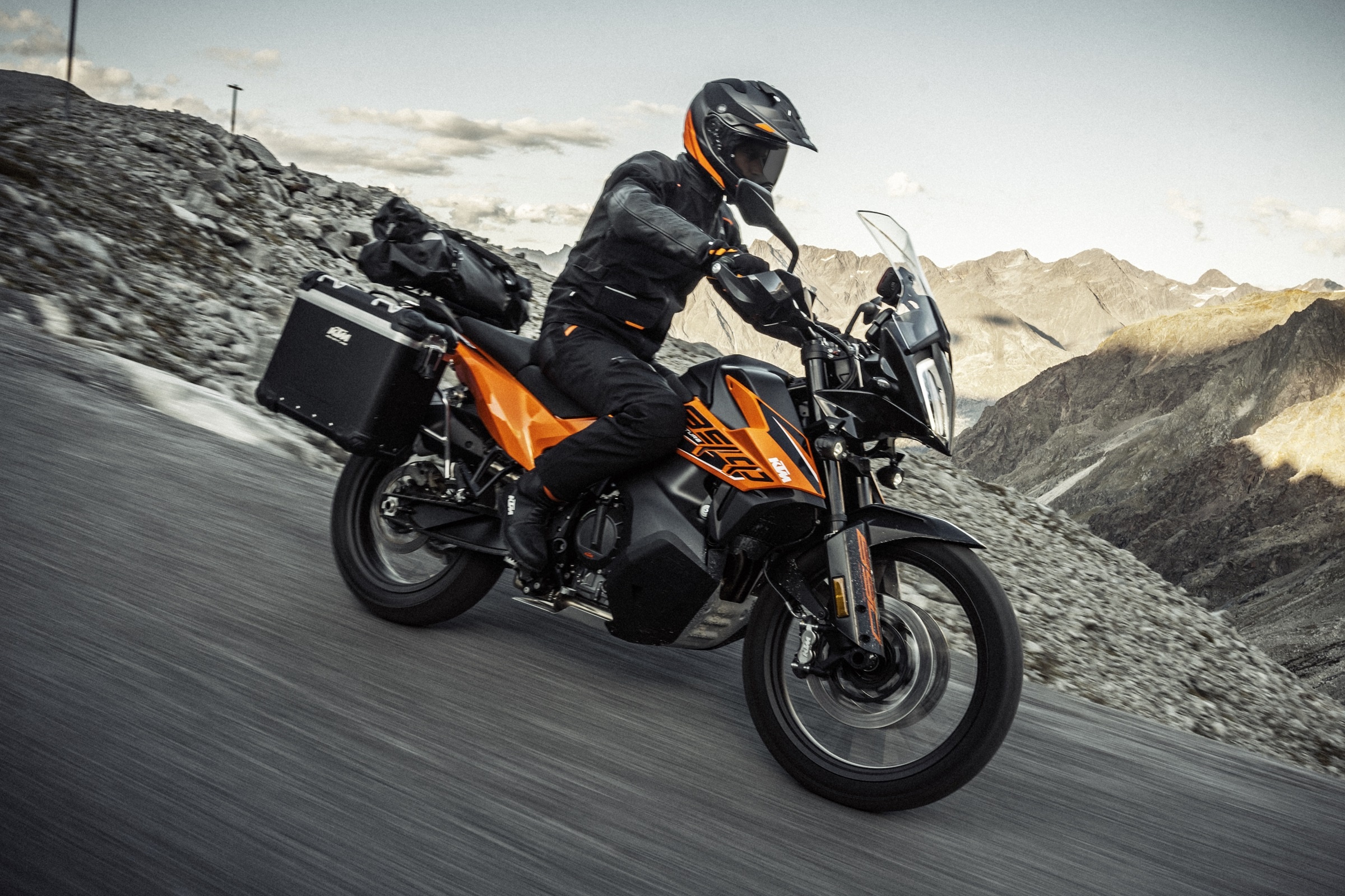 KTM 890 Adventure, Exciting off-road motorcycle, Rugged design, 2021 model, 2400x1600 HD Desktop
