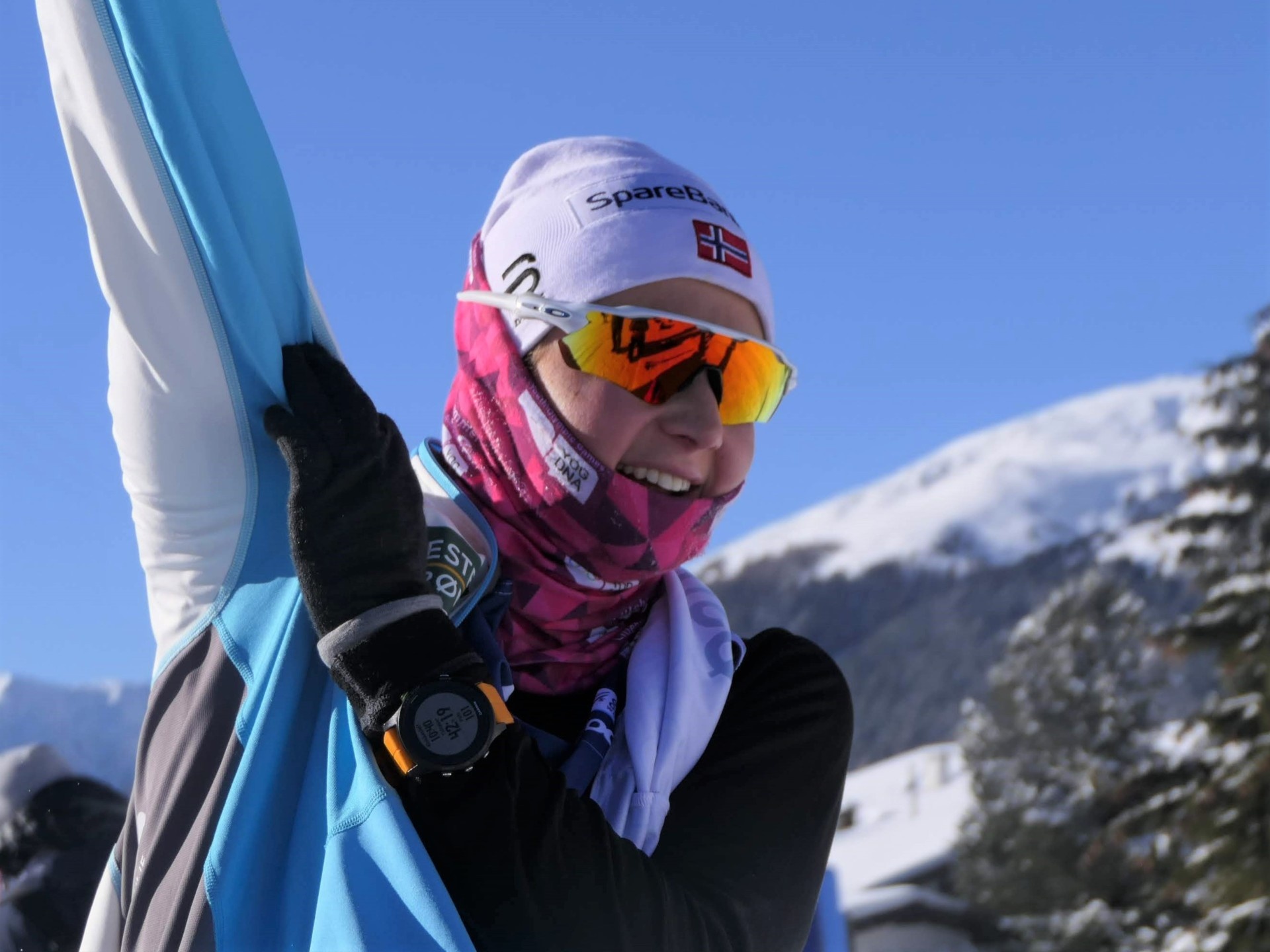 Ingvild Flugstad Ostberg, Happy skier, Daily skier, Passionate athlete, 1920x1440 HD Desktop